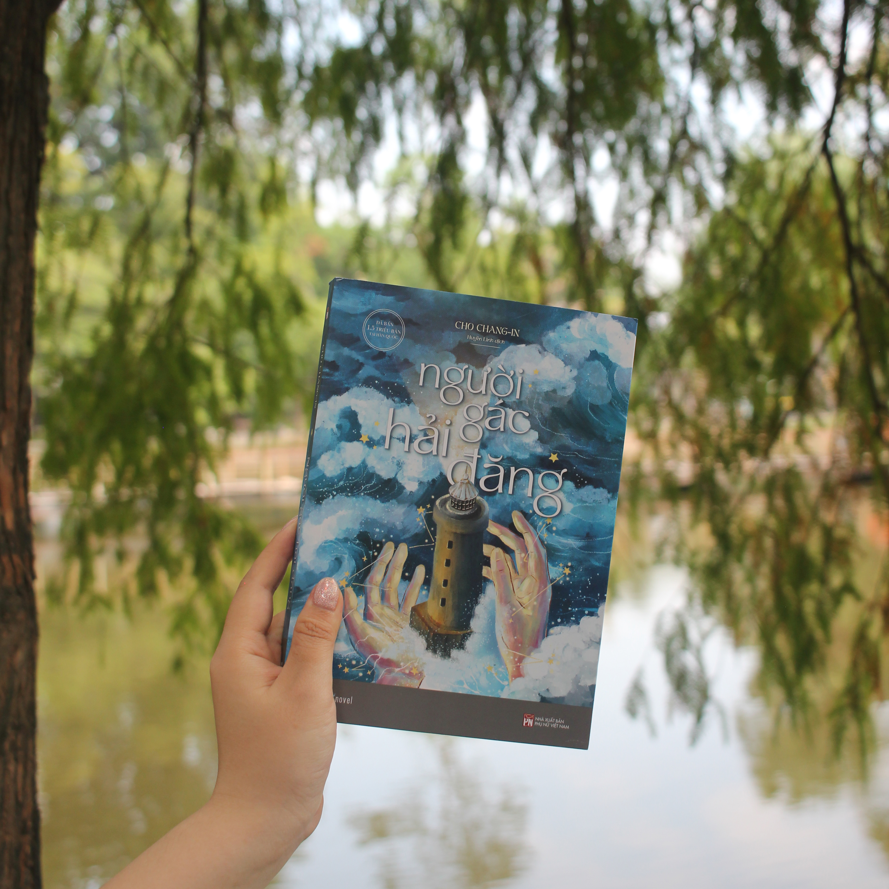 người gác hải đăng - tặng kèm bookmark + postcard