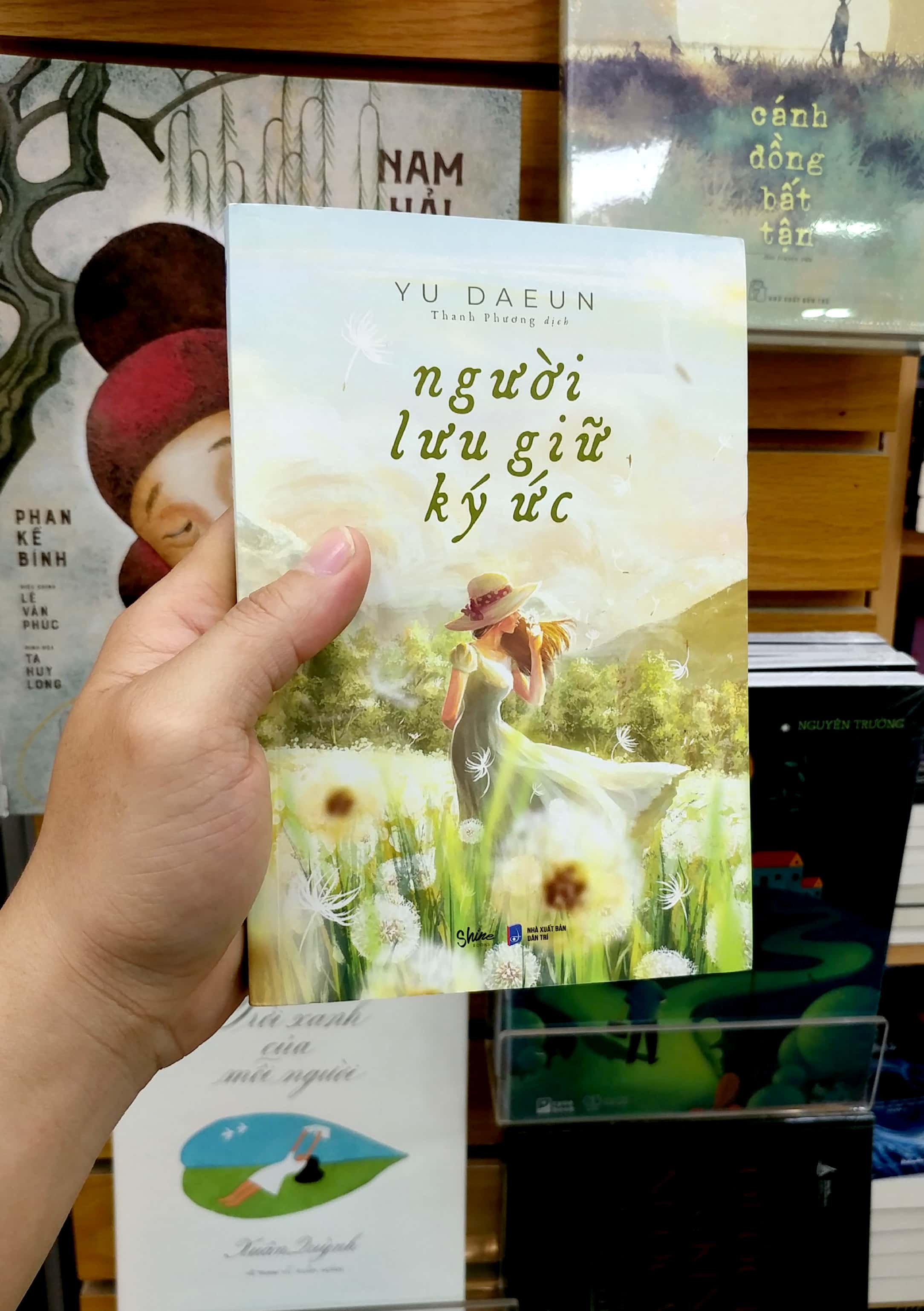 người lưu giữ ký ức