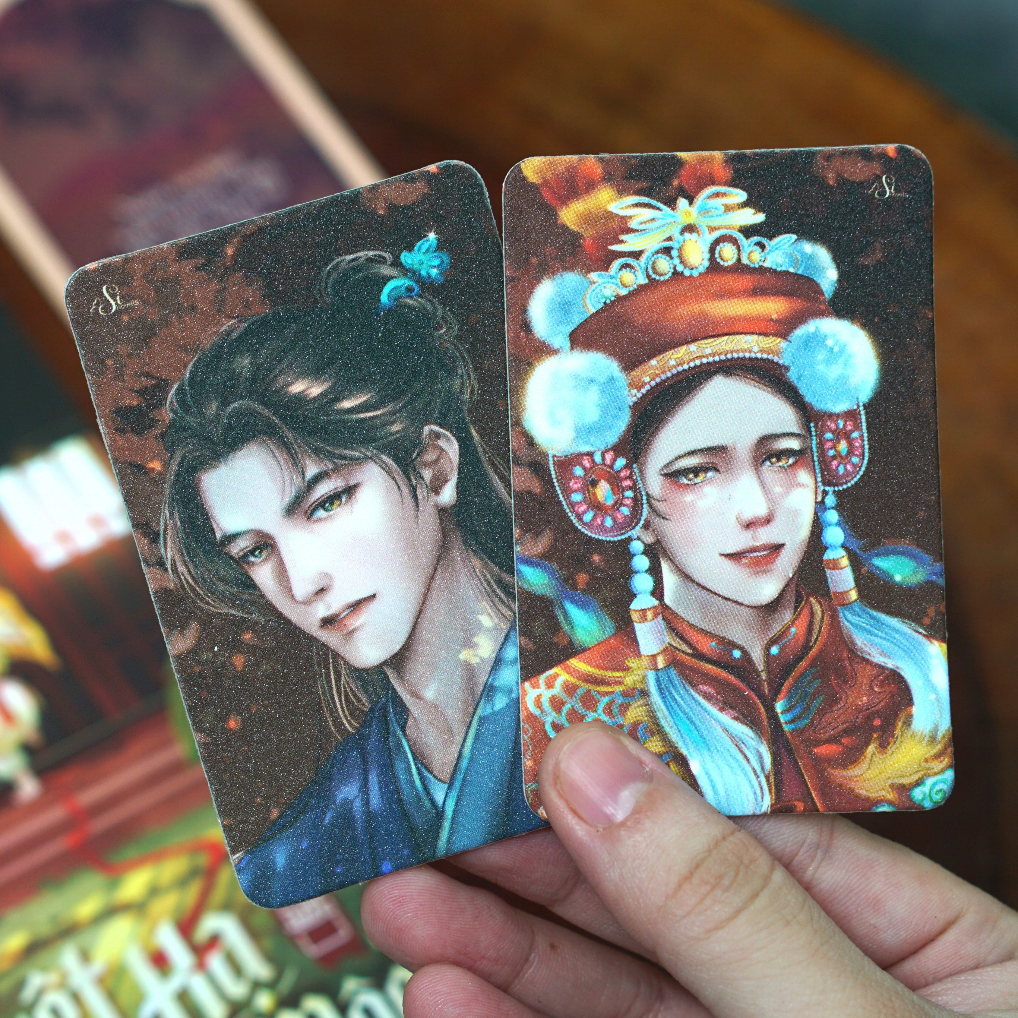 Nguyệt Hạ Thiên Mộc - Bản Đặc Biệt - Tặng Kèm 1 Bookmark Bế Hình Bồi Cứng + 2 Card Bo Góc Nhân Vật Bồi Cứng, Cán Nhũ + 1 Móc Khóa Tua Rua - Ảnh 4