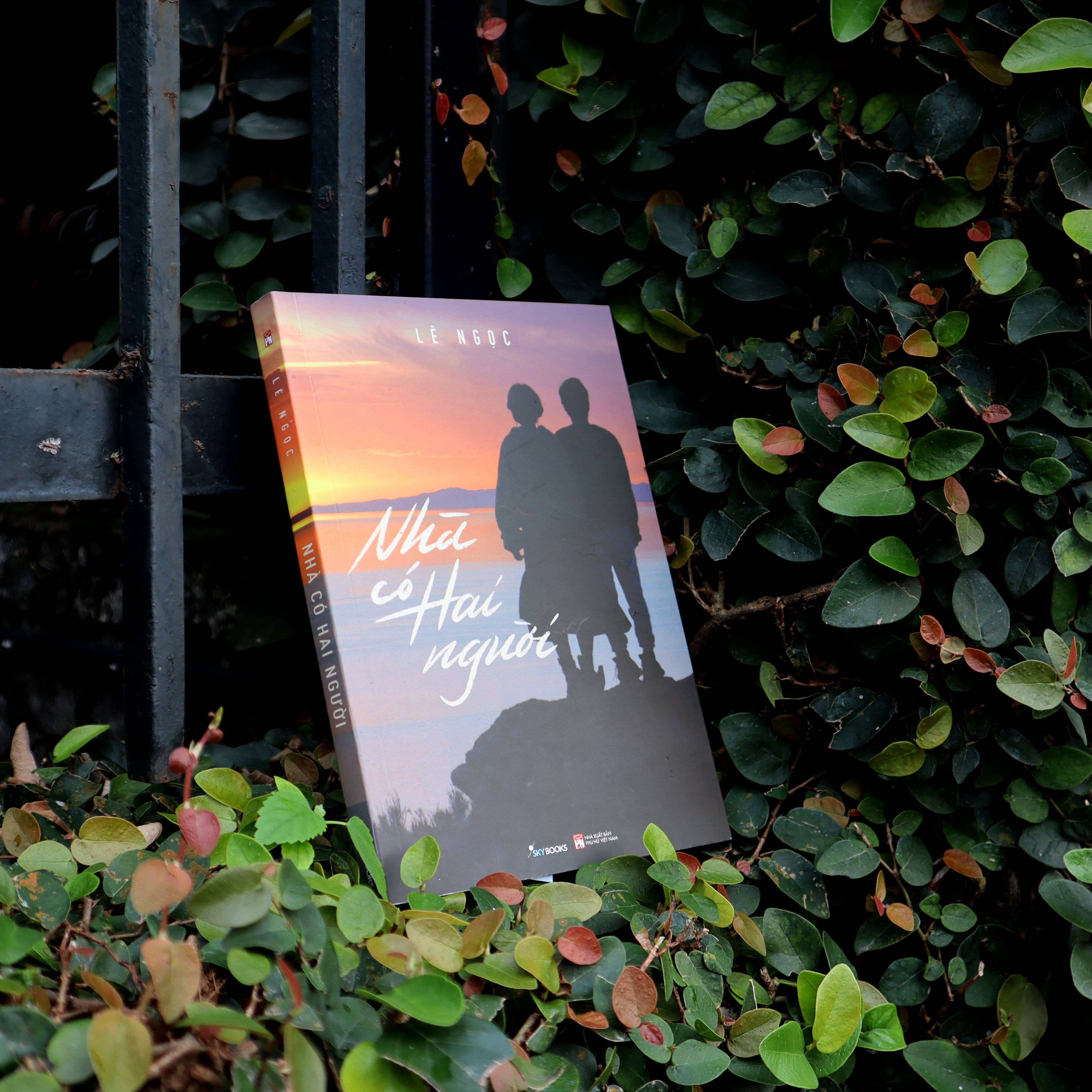 nhà có hai người