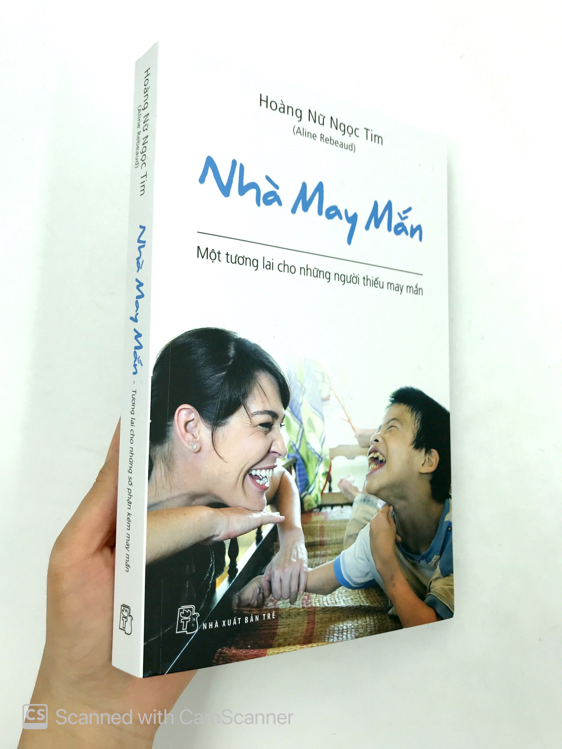 nhà may mắn