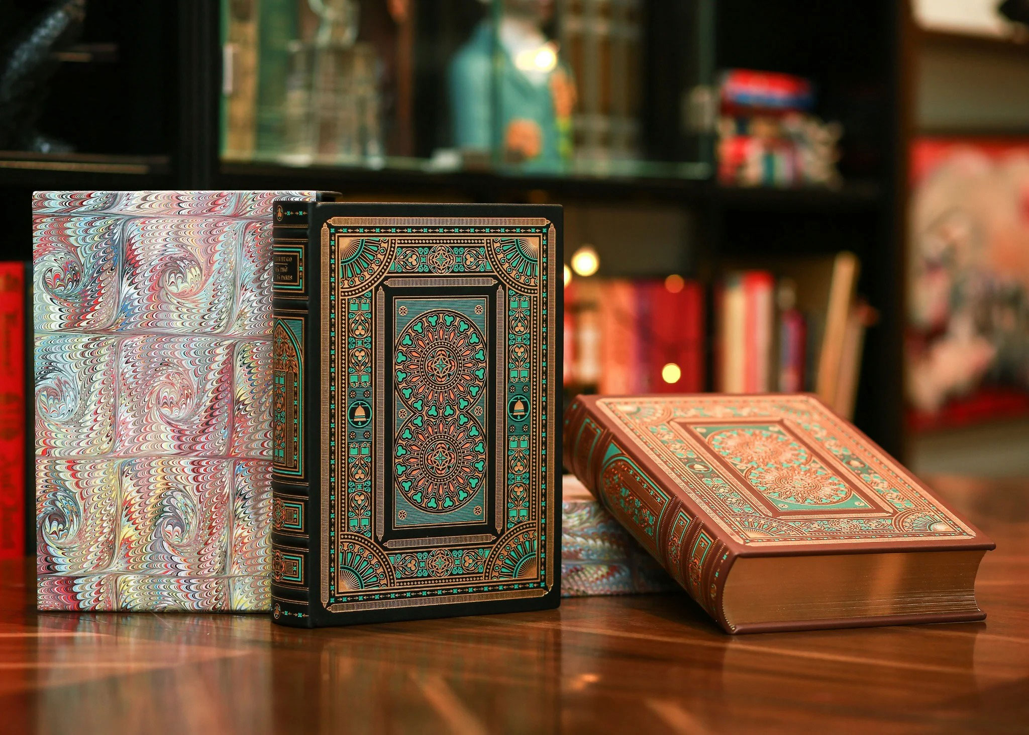 nhà thờ đức bà paris - ấn bản giới hạn - bìa da microfiber (mẫu bìa giao ngẫu nhiên)