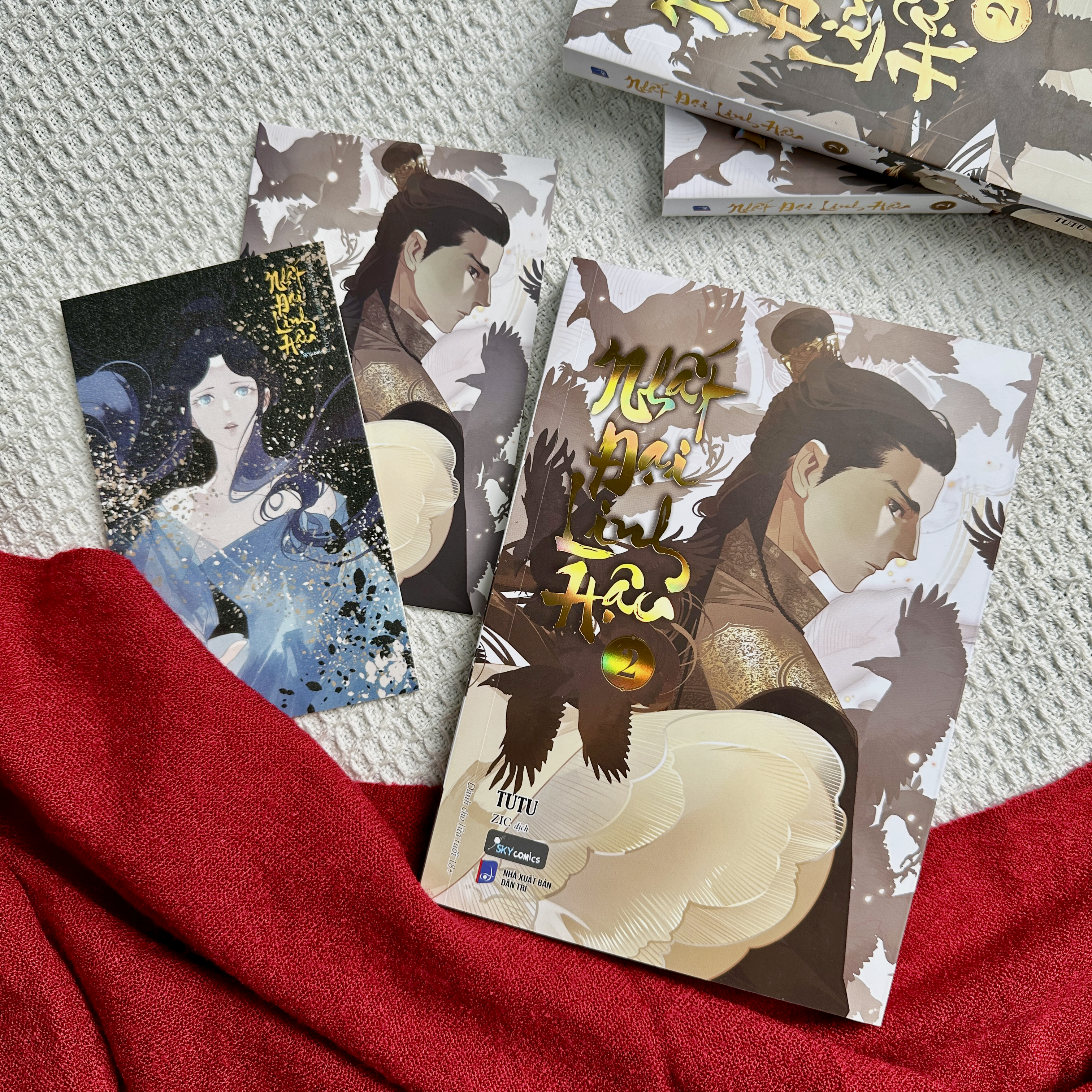 nhất đại linh hậu - tập 2 - tặng kèm postcard bồi cứng + postcard kim tuyến tơ tằm