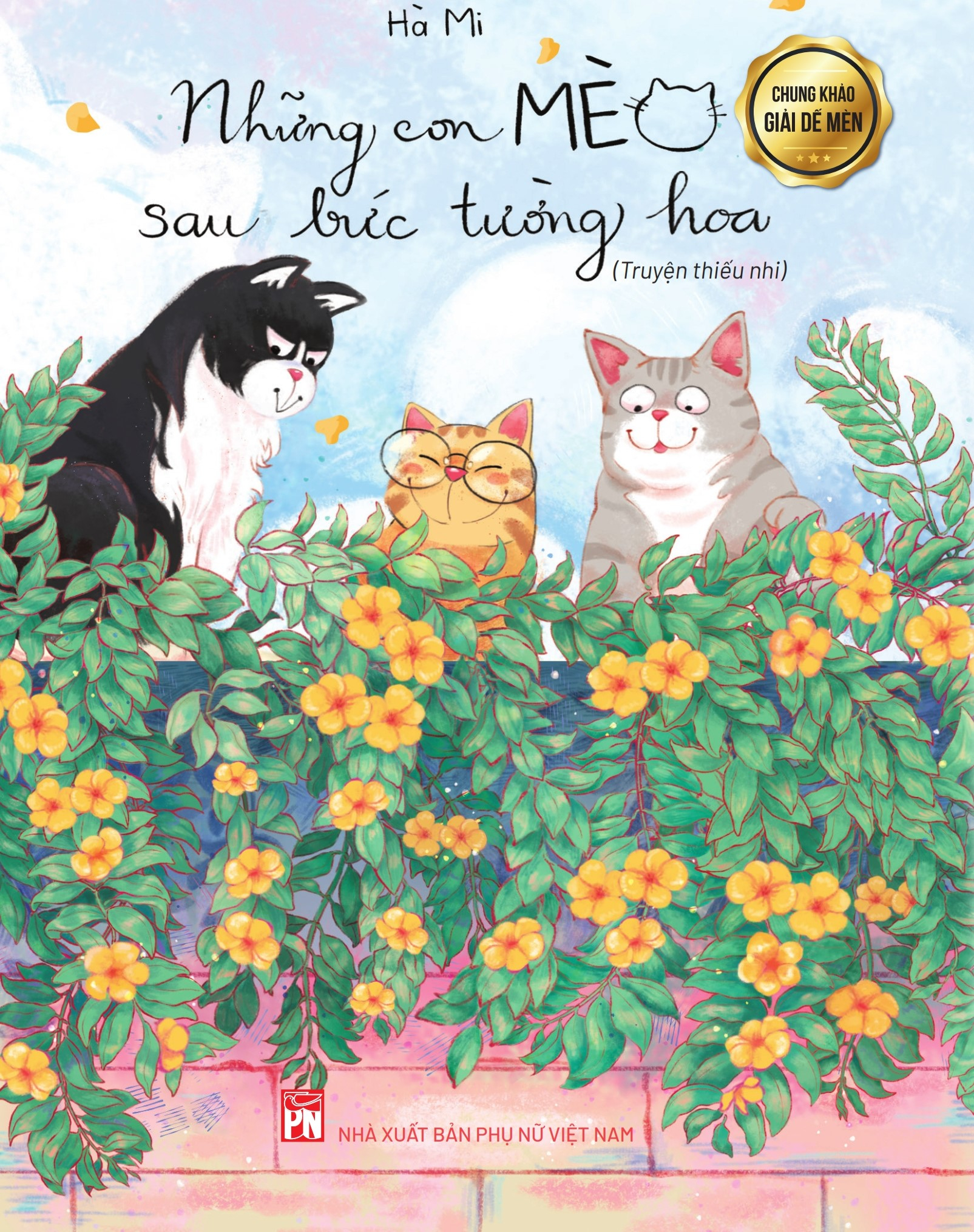 những con mèo sau bức tường hoa