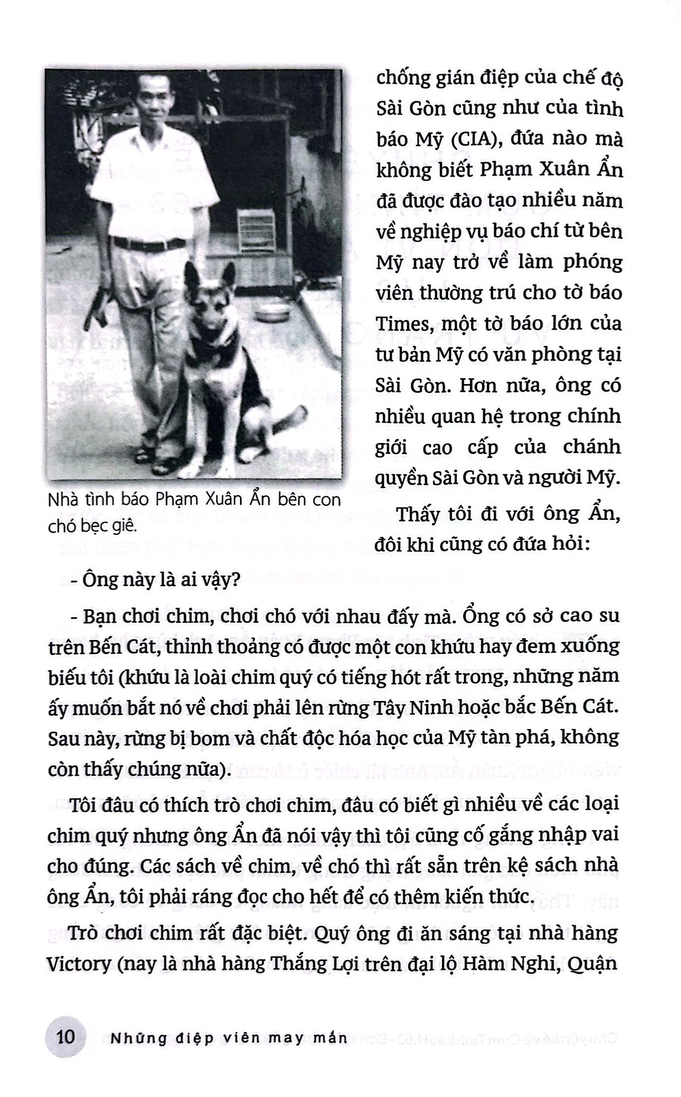 những điệp viên may mắn