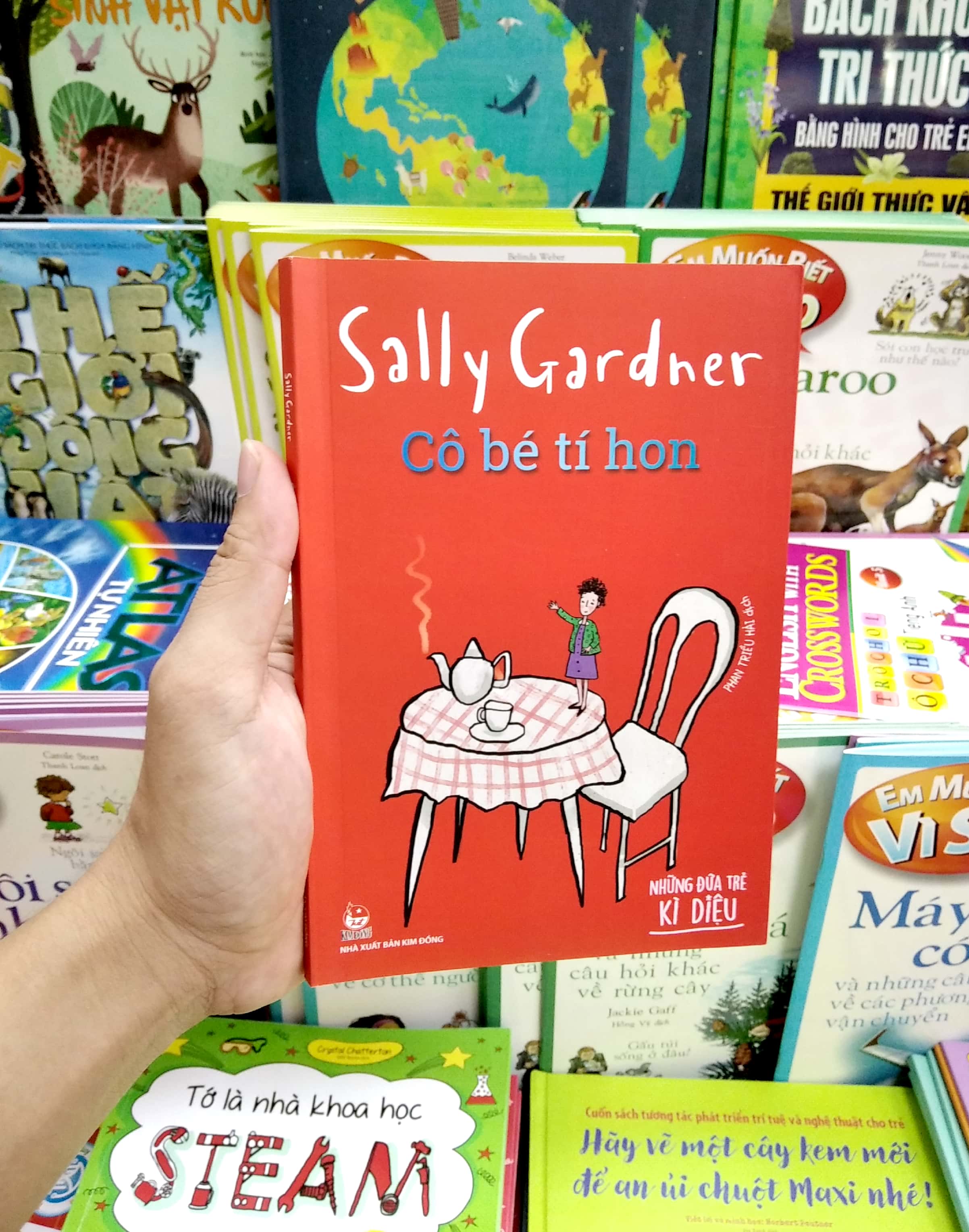 những đứa trẻ kì diệu - cô bé tí hon