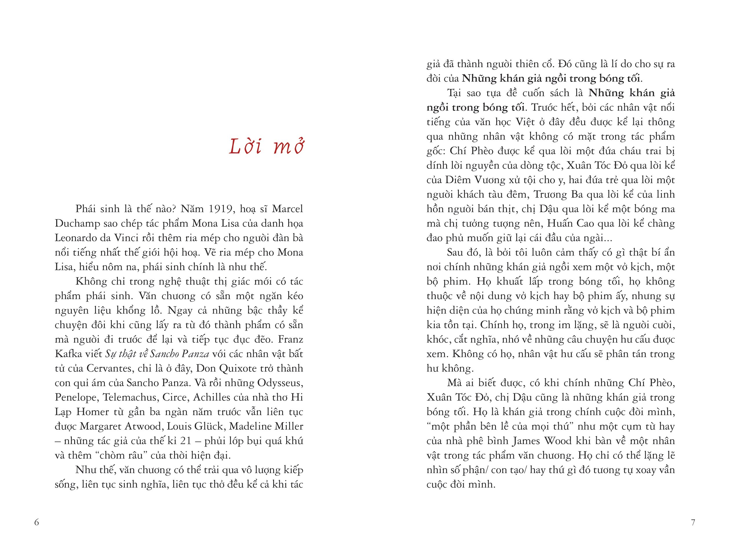 những khán giả ngồi trong bóng tối