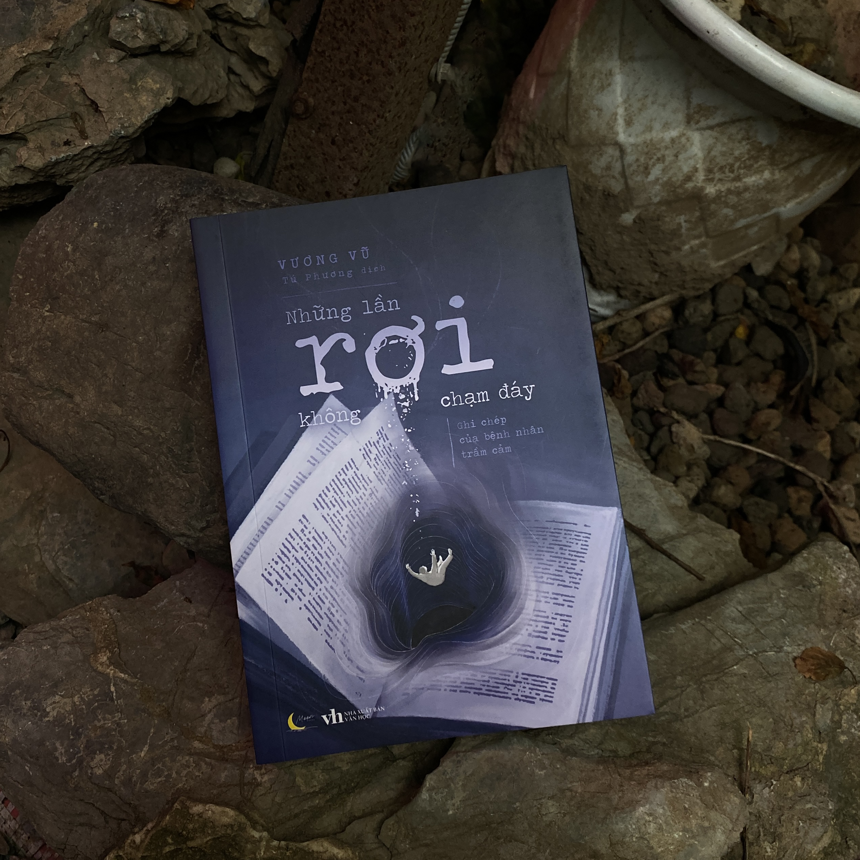 Những Lần Rơi Không Chạm Đáy