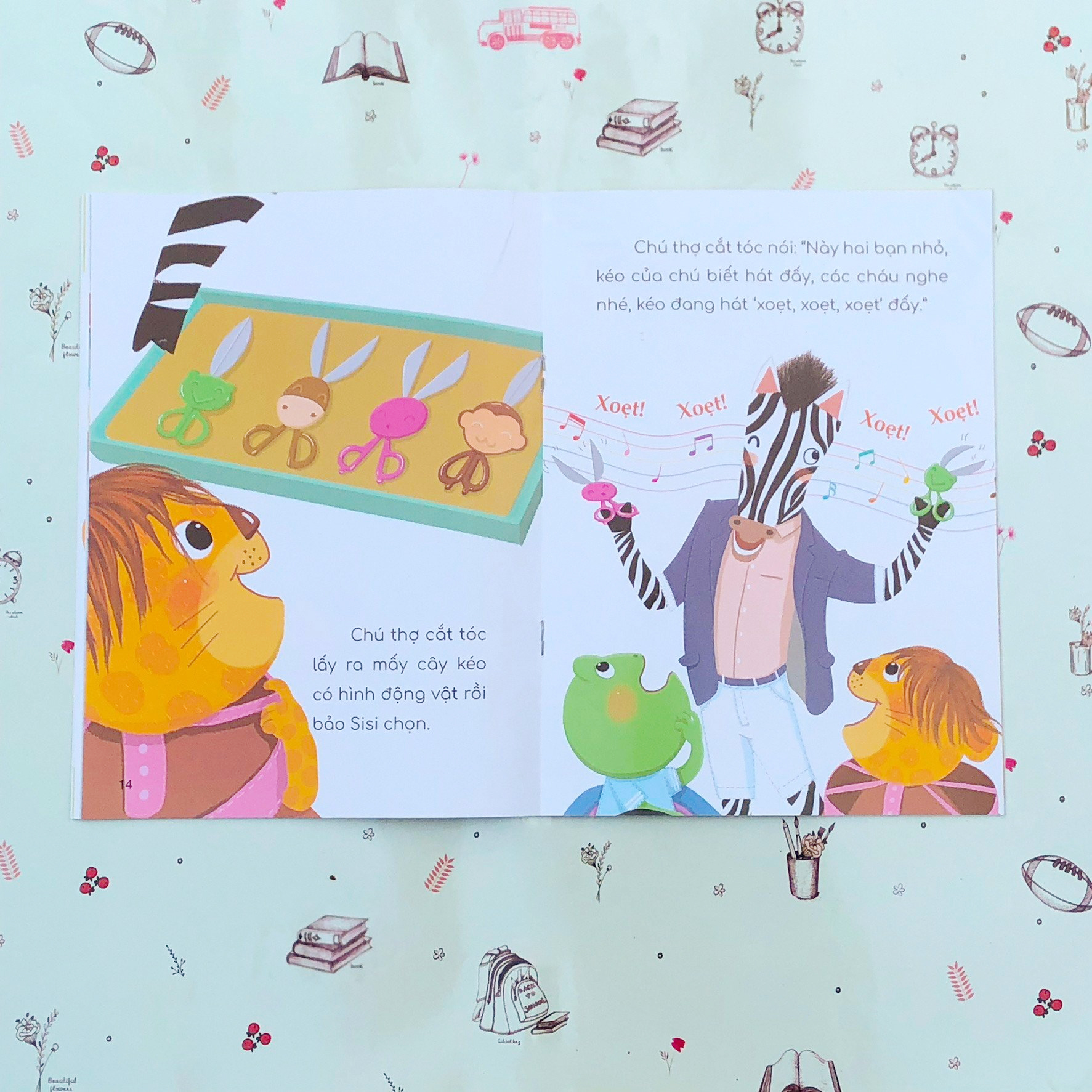 những trải nghiệm đầu đời của bé - con không muốn cắt tóc đâu