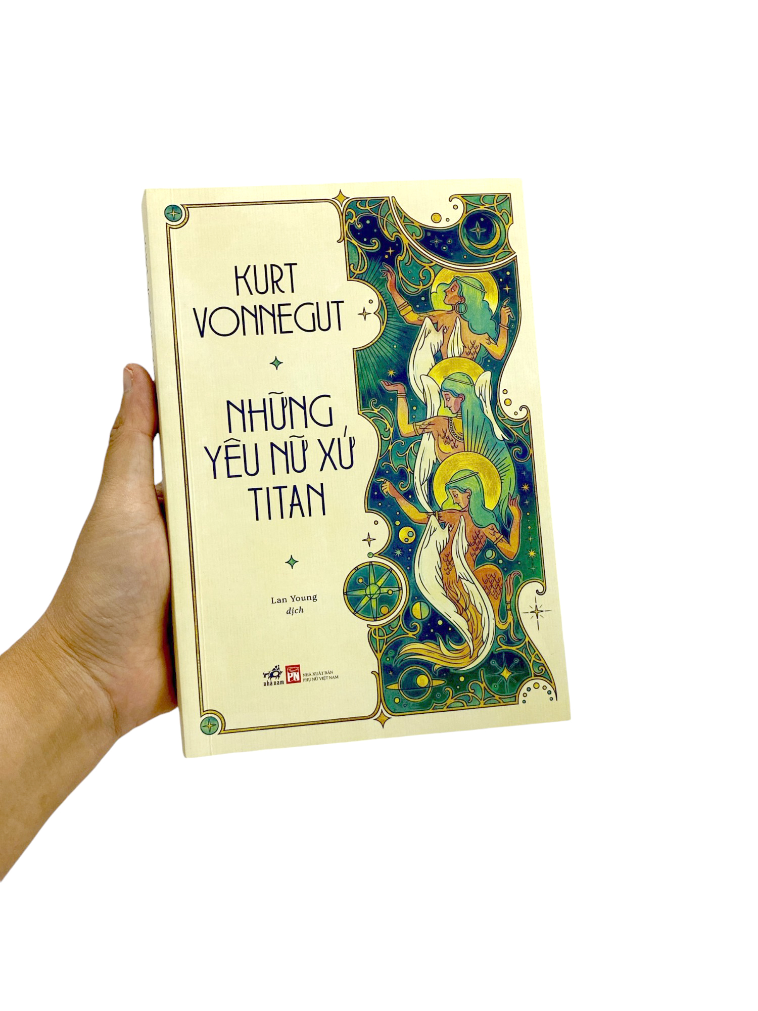 những yêu nữ xứ titan