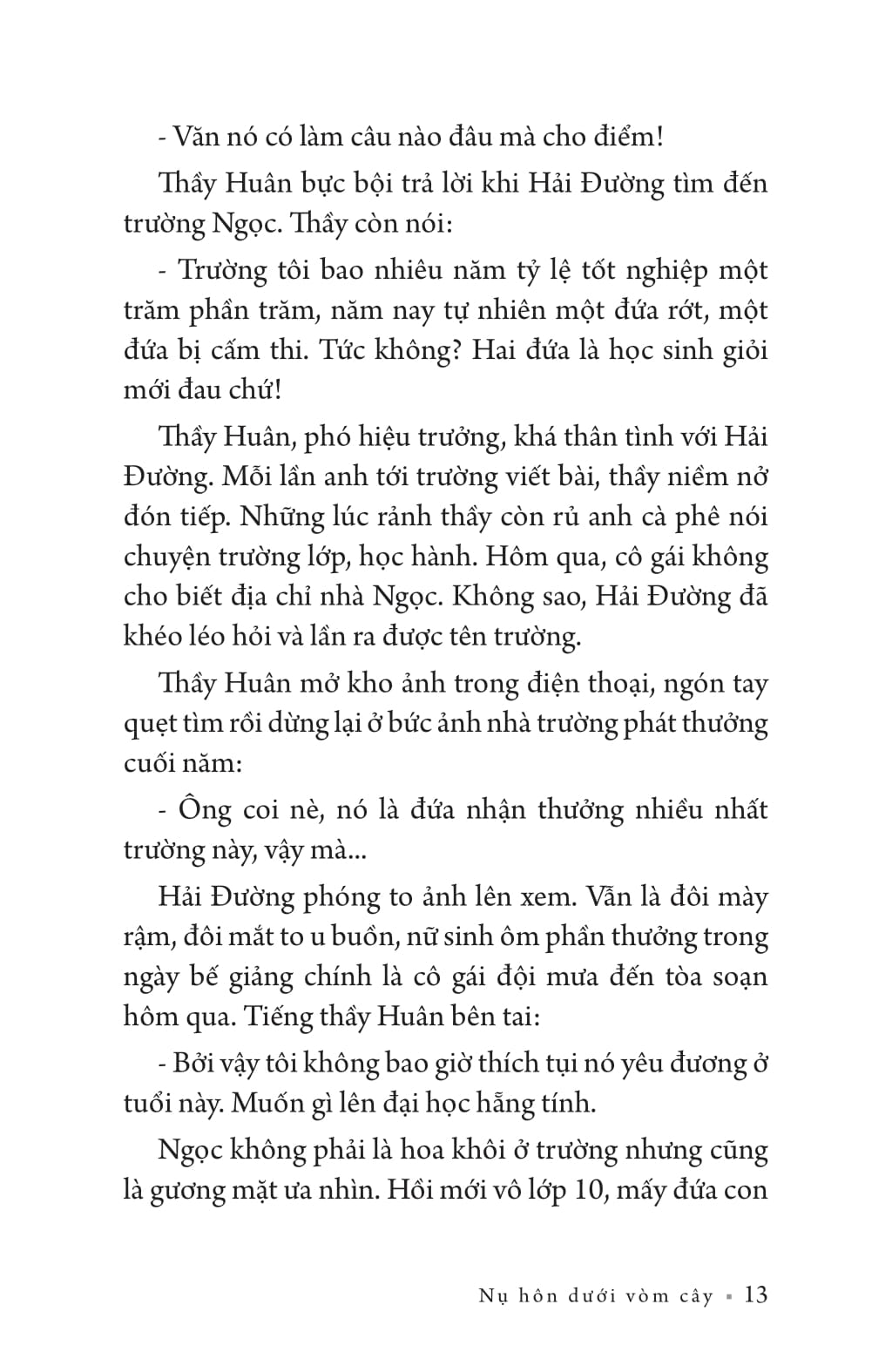 nụ hôn dưới vòm cây