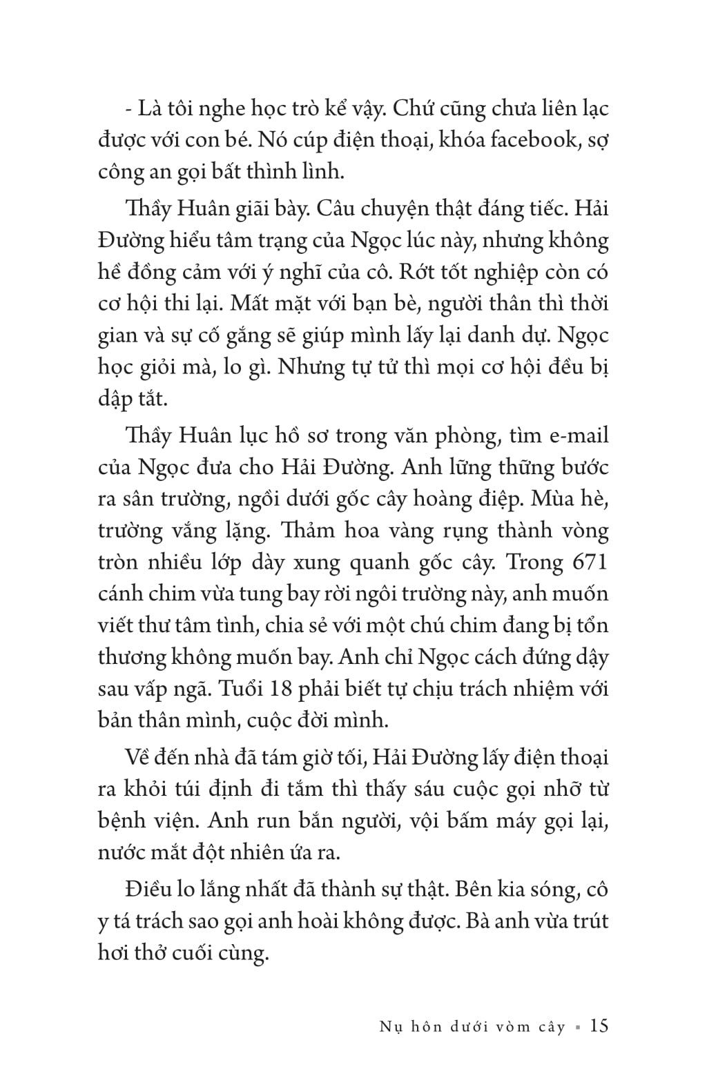 nụ hôn dưới vòm cây