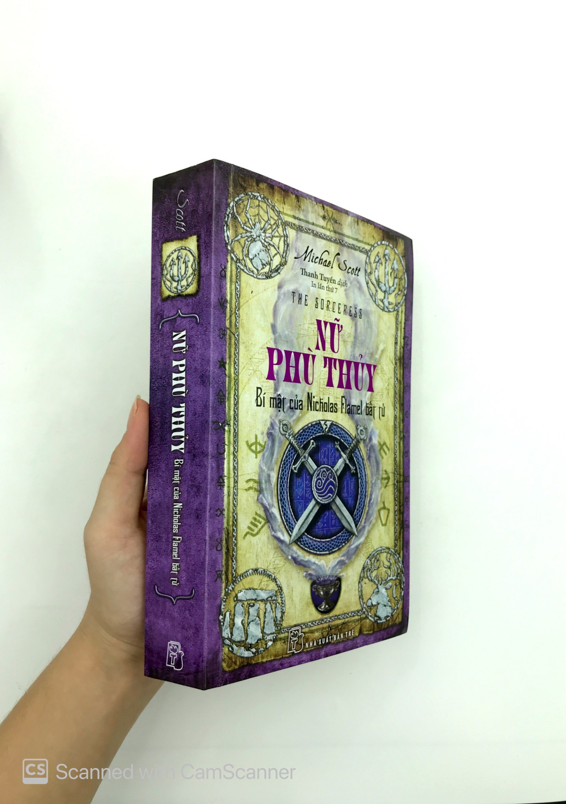 nữ phù thủy - bí mật của nicholas flamel bất tử (tái bản 2018)