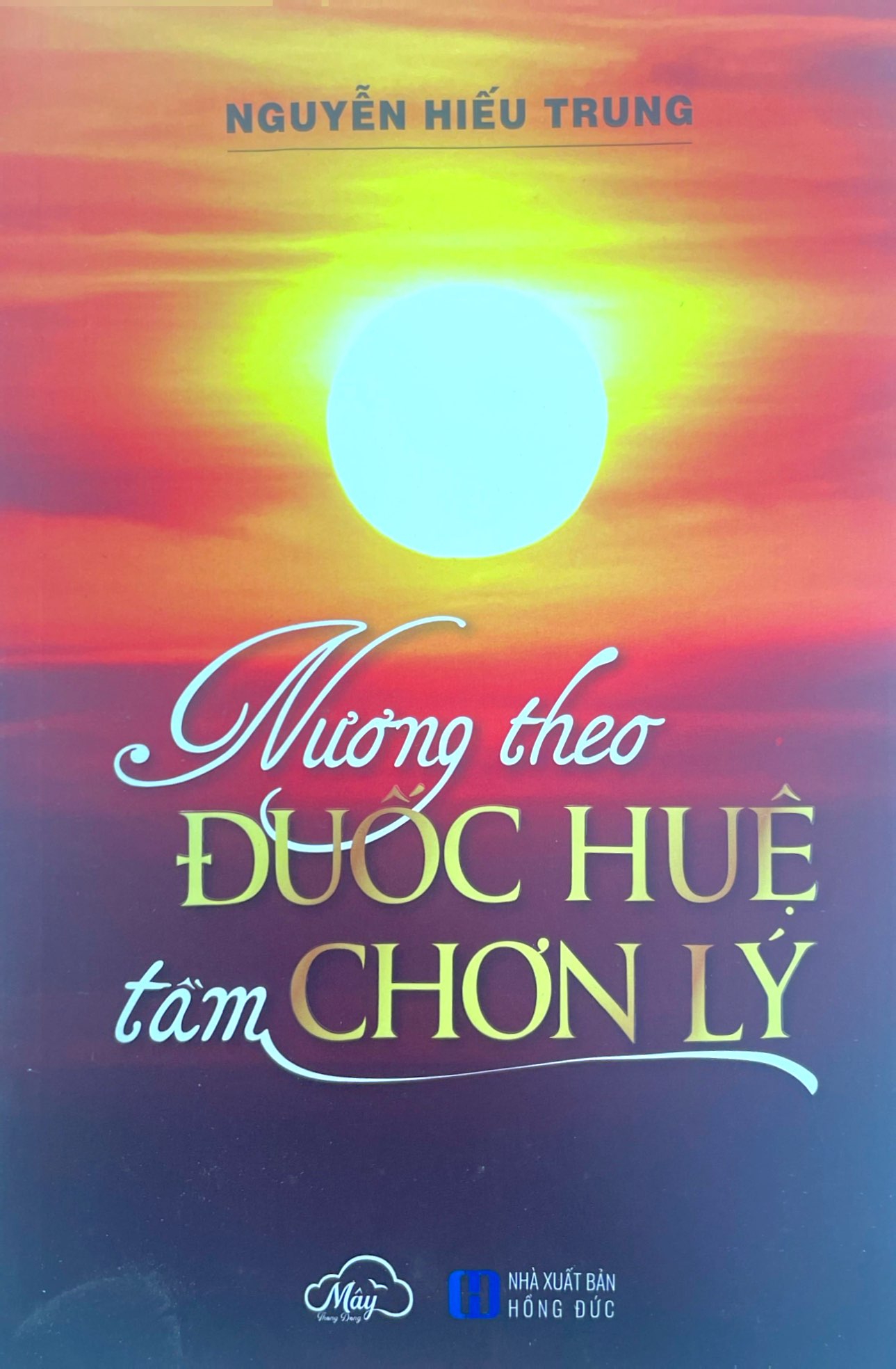 nương theo đuốc huệ tầm chơn lý