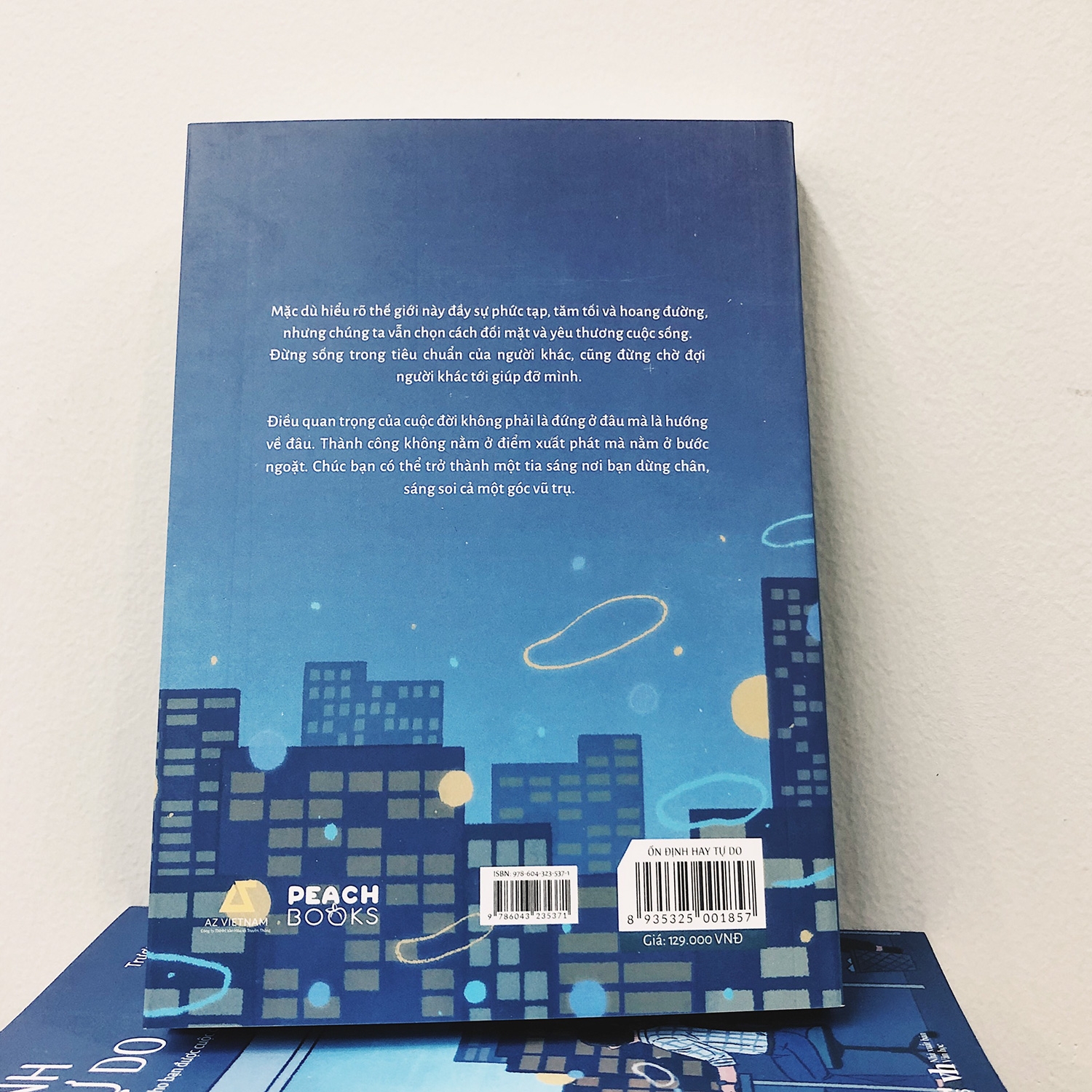 ổn định hay tự do?