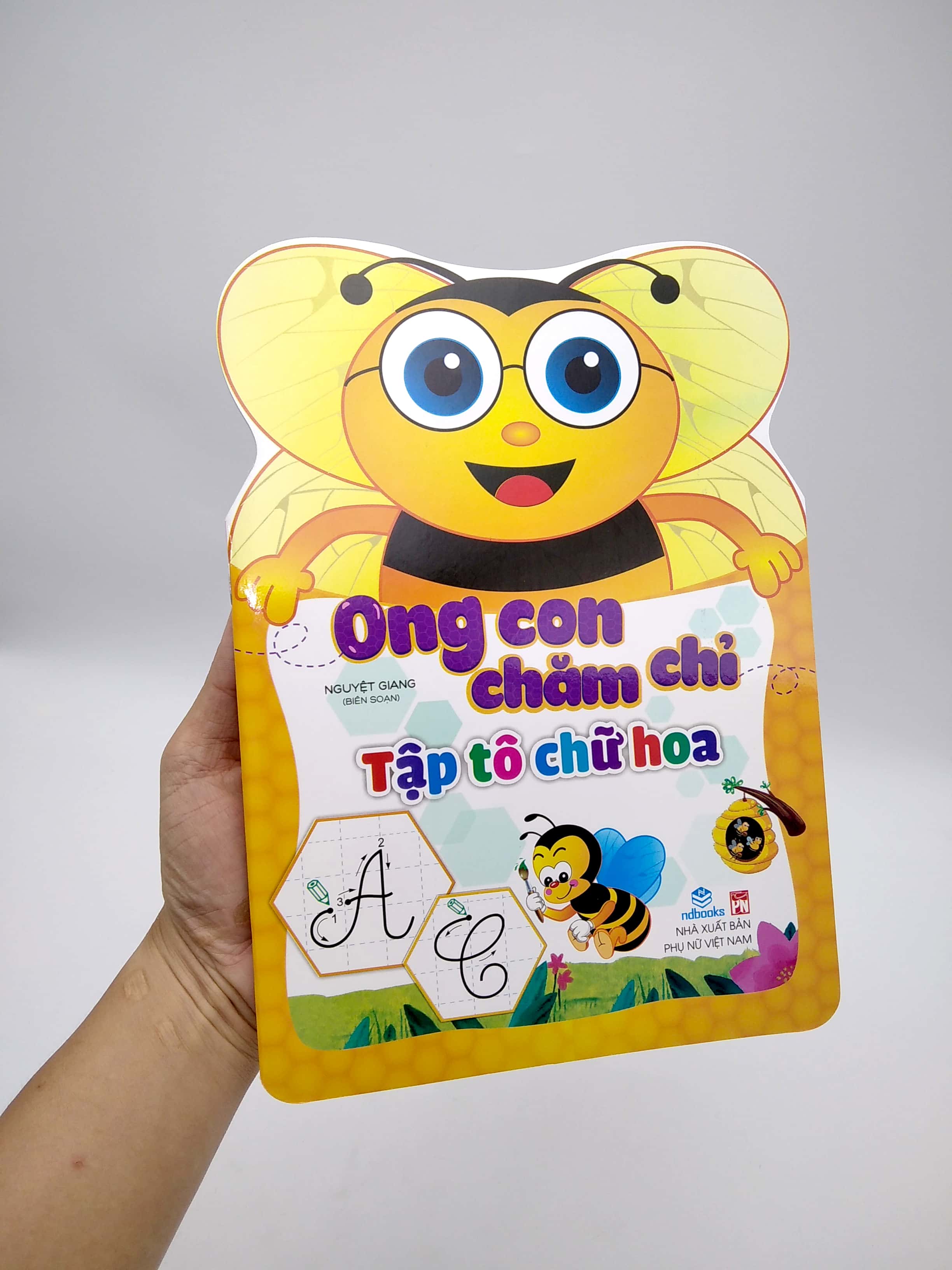 ong con chăm chỉ - tập tô chữ hoa