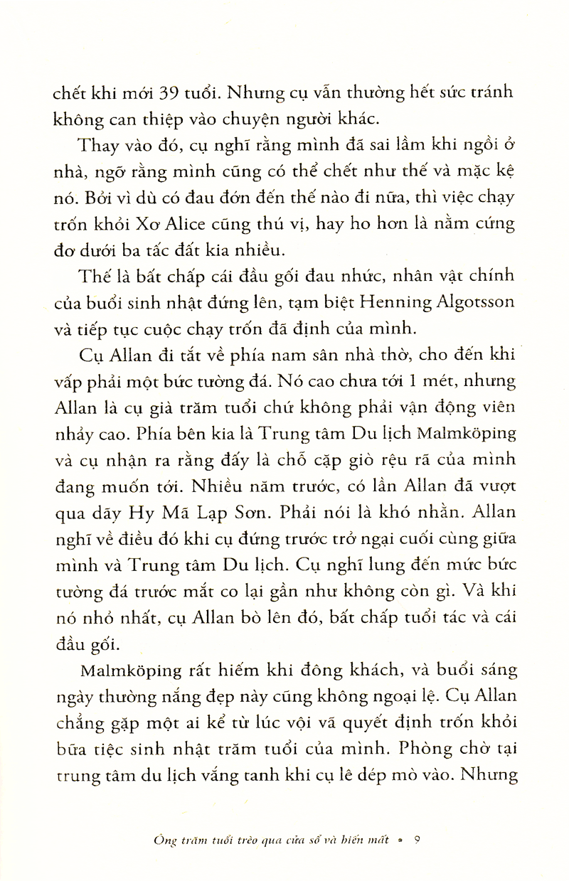 ông trăm tuổi trèo qua cửa số và biến mất (tái bản 2023)