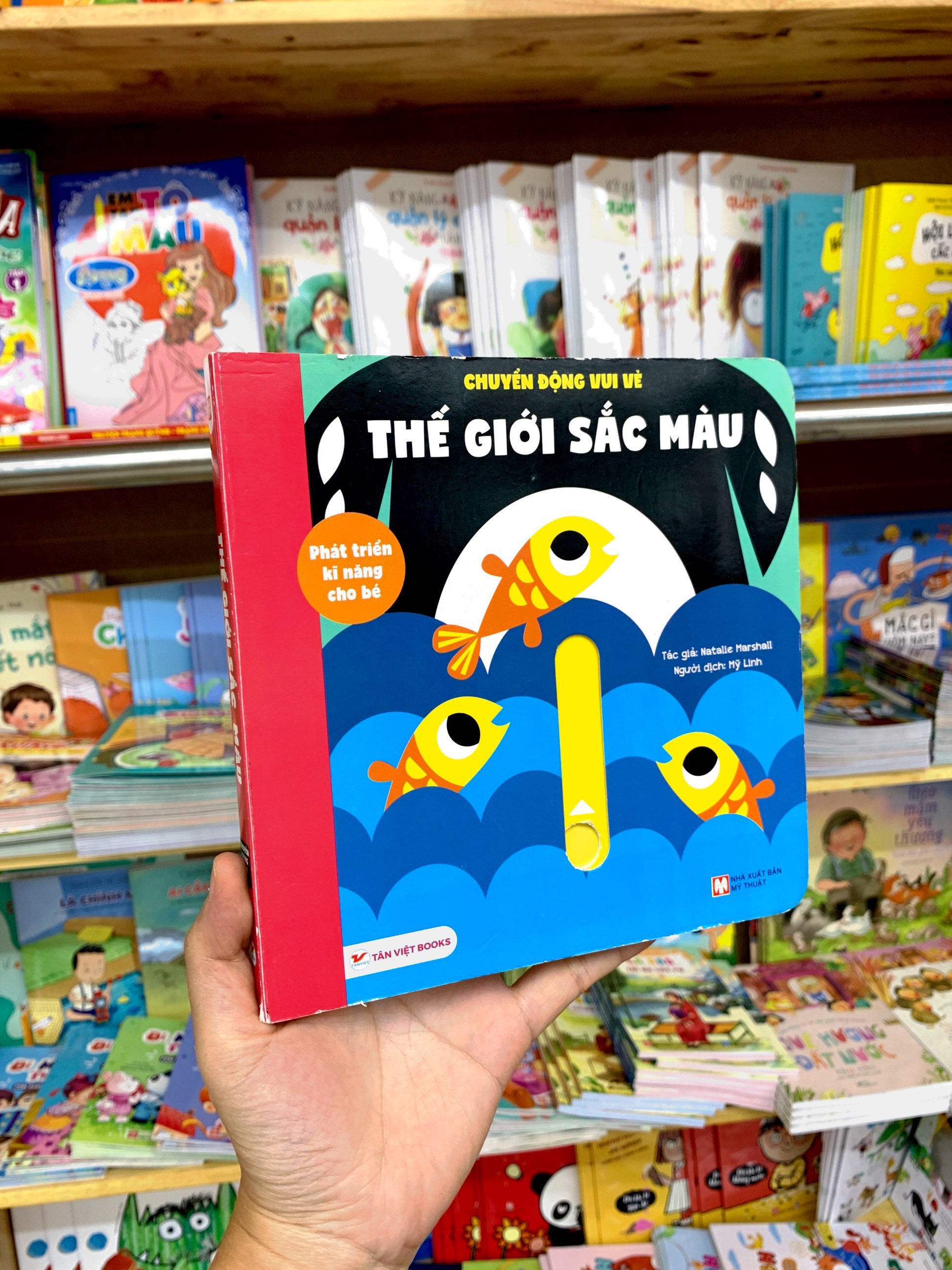 phát triển kĩ năng cho bé - chuyển động vui vẻ - thế giới sắc màu