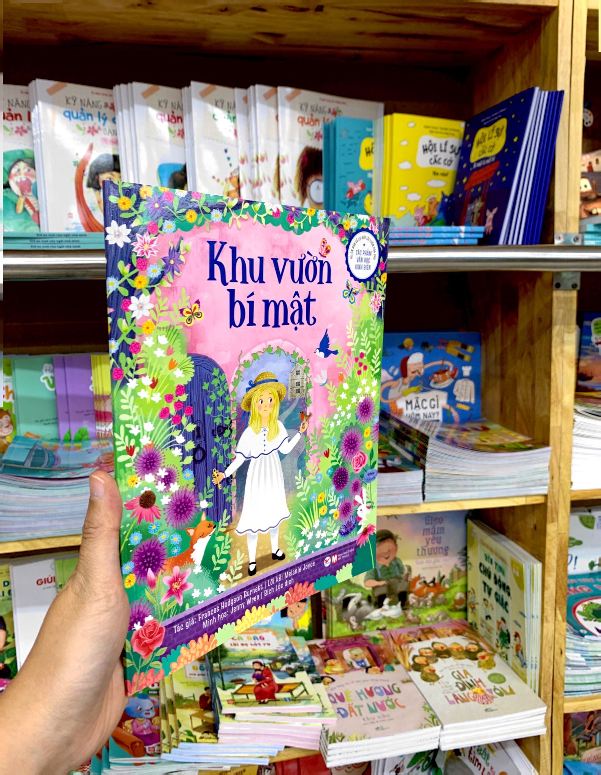 phiên bản kể lại đầy lôi cuốn của tác phẩm văn học kinh điển - khu vườn bí mật