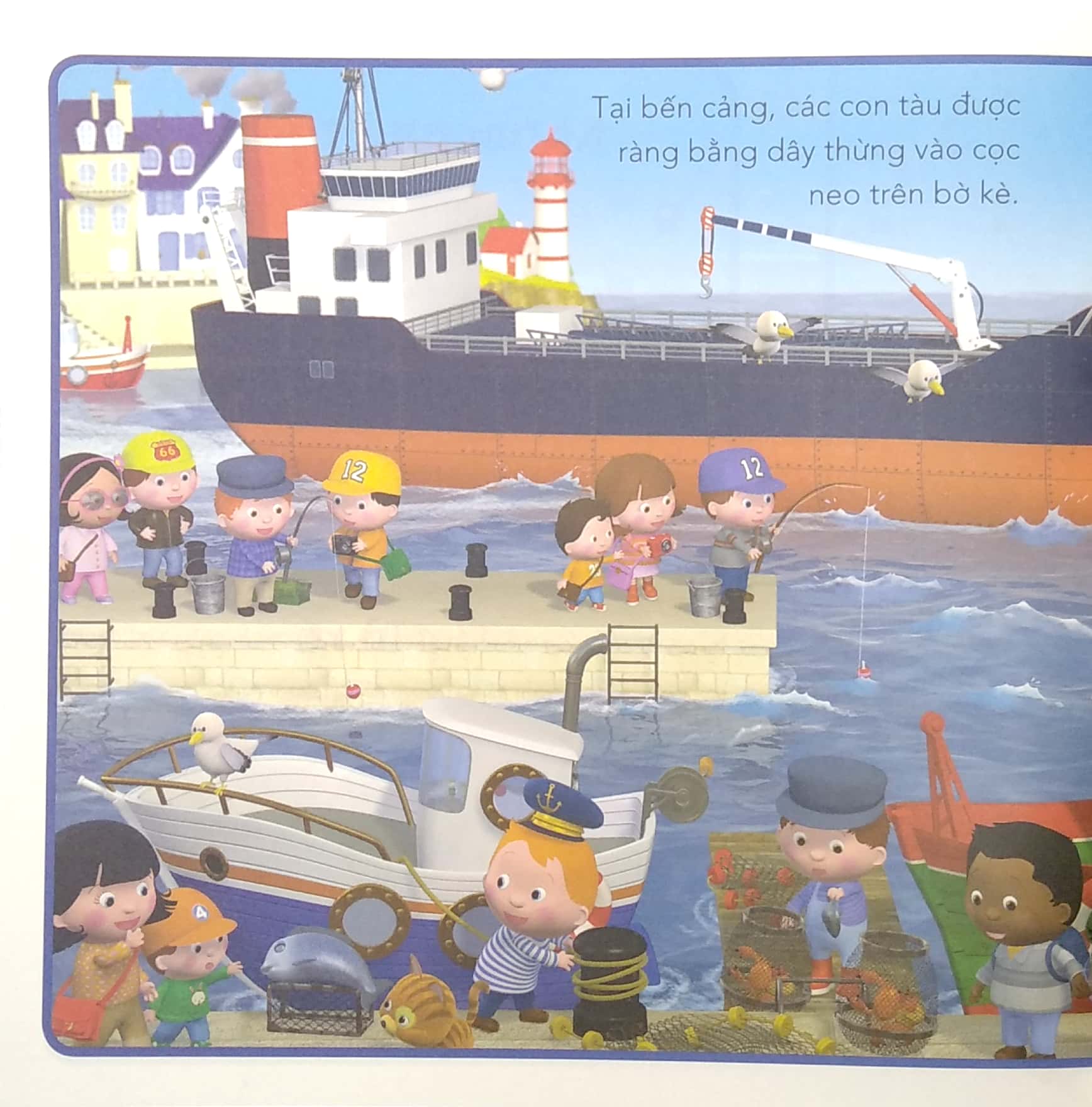 phương tiện di chuyển: tàu thuyền