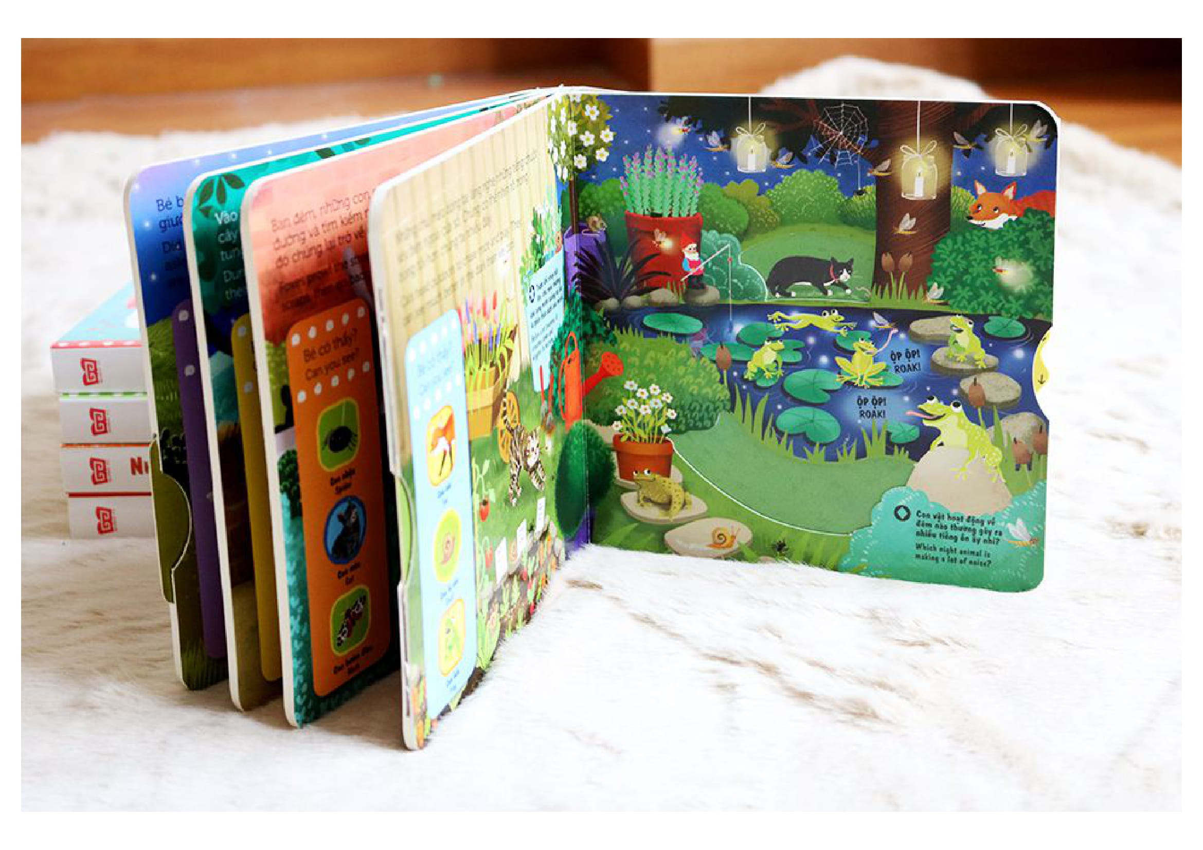 Sach Chuyen Dong - First Explorers - Night Animals - Dong Vat Ban Dem