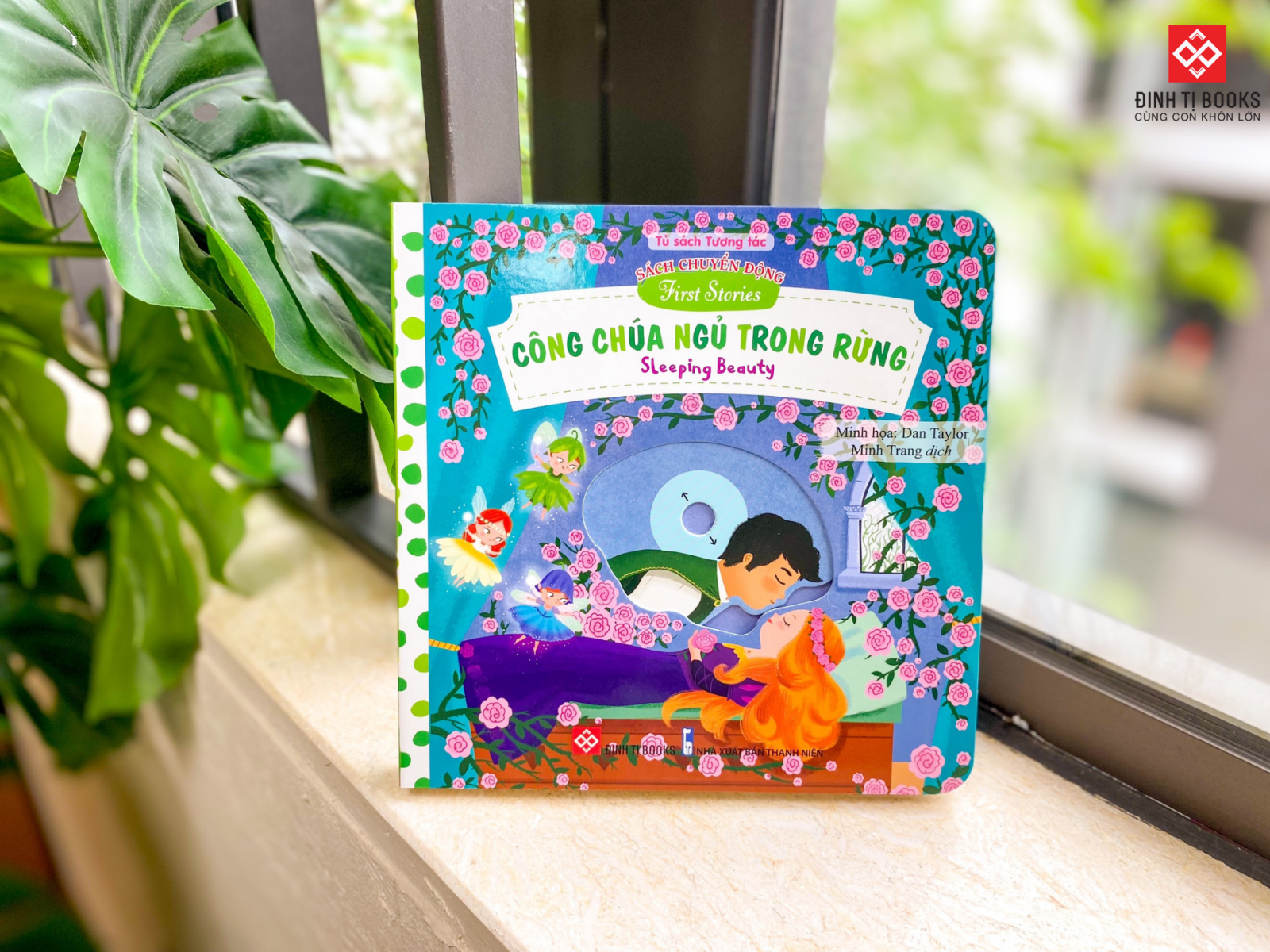 sách chuyển động - first stories - công chúa ngủ trong rừng - sleeping beauty