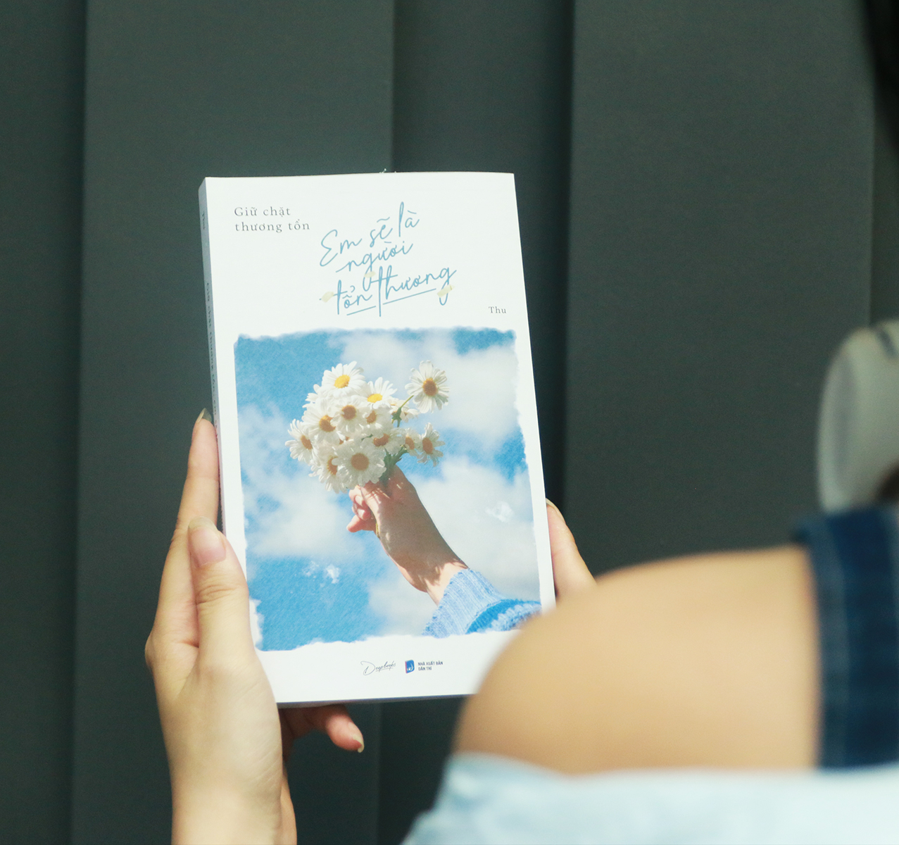 [Sách Đồng Giá 40K] Giữ Chặt Thương Tổn Em Sẽ Là Người Tổn Thương