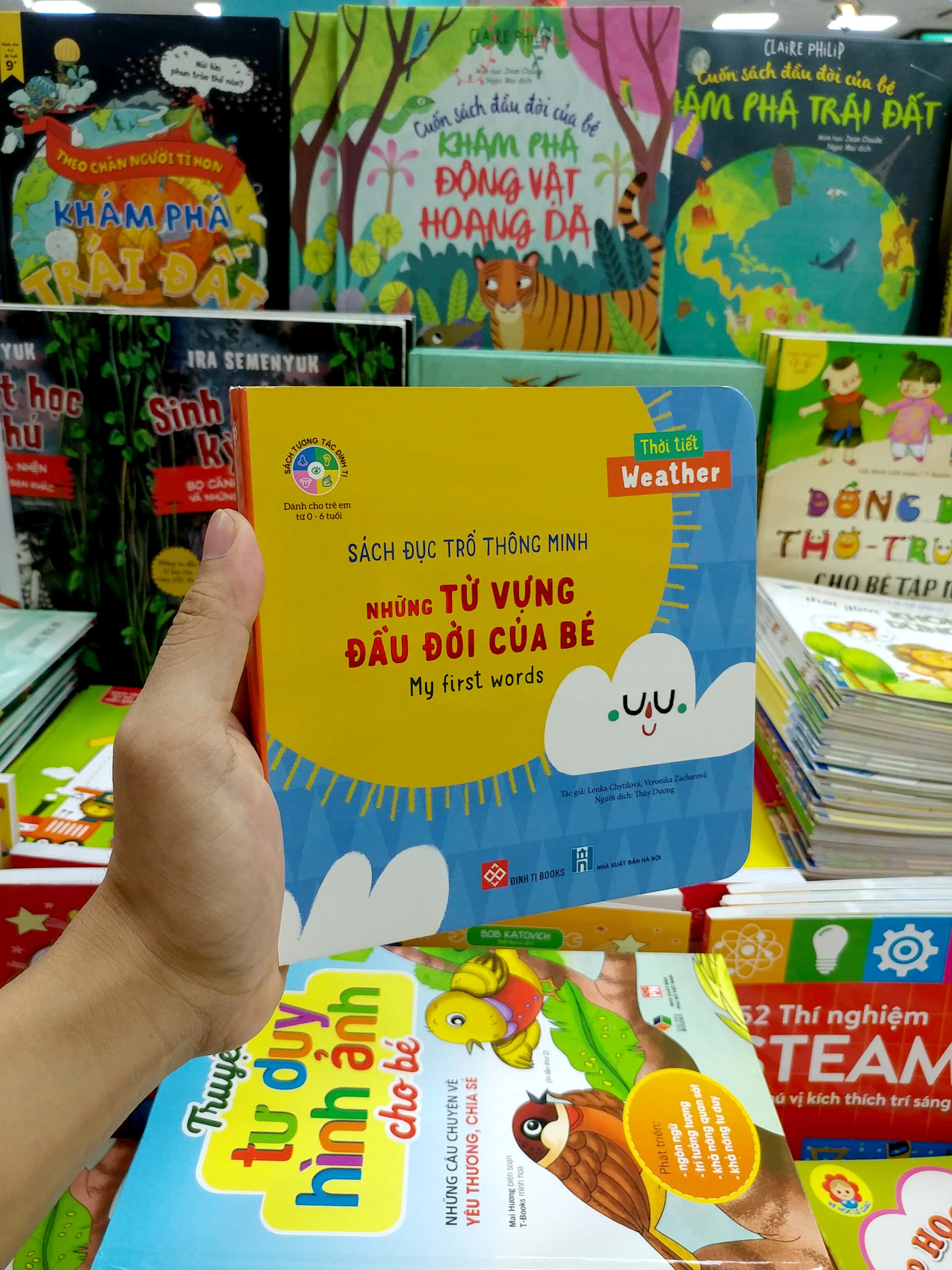 sách đục trổ thông minh - những từ vựng đầu đời của bé - my first words - thời tiết - weather