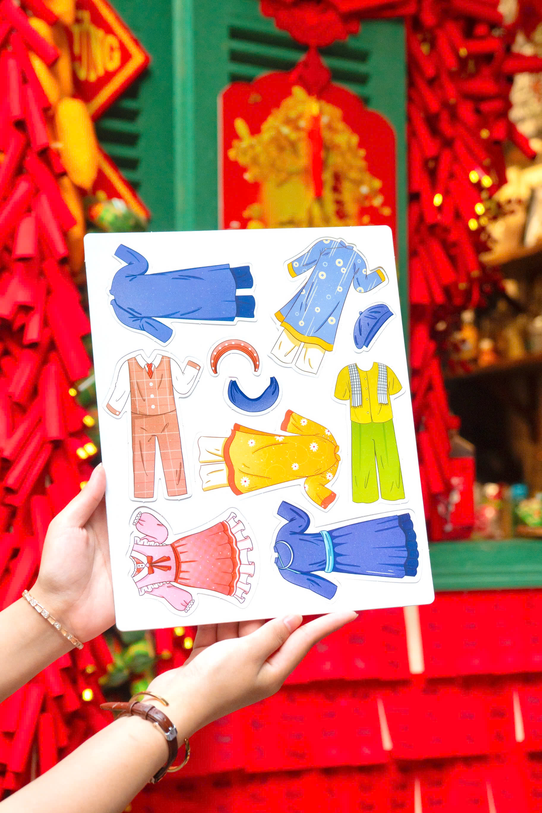 Sach Khong Lo Ve Tet - Em Di Cho Tet - Bia Cung