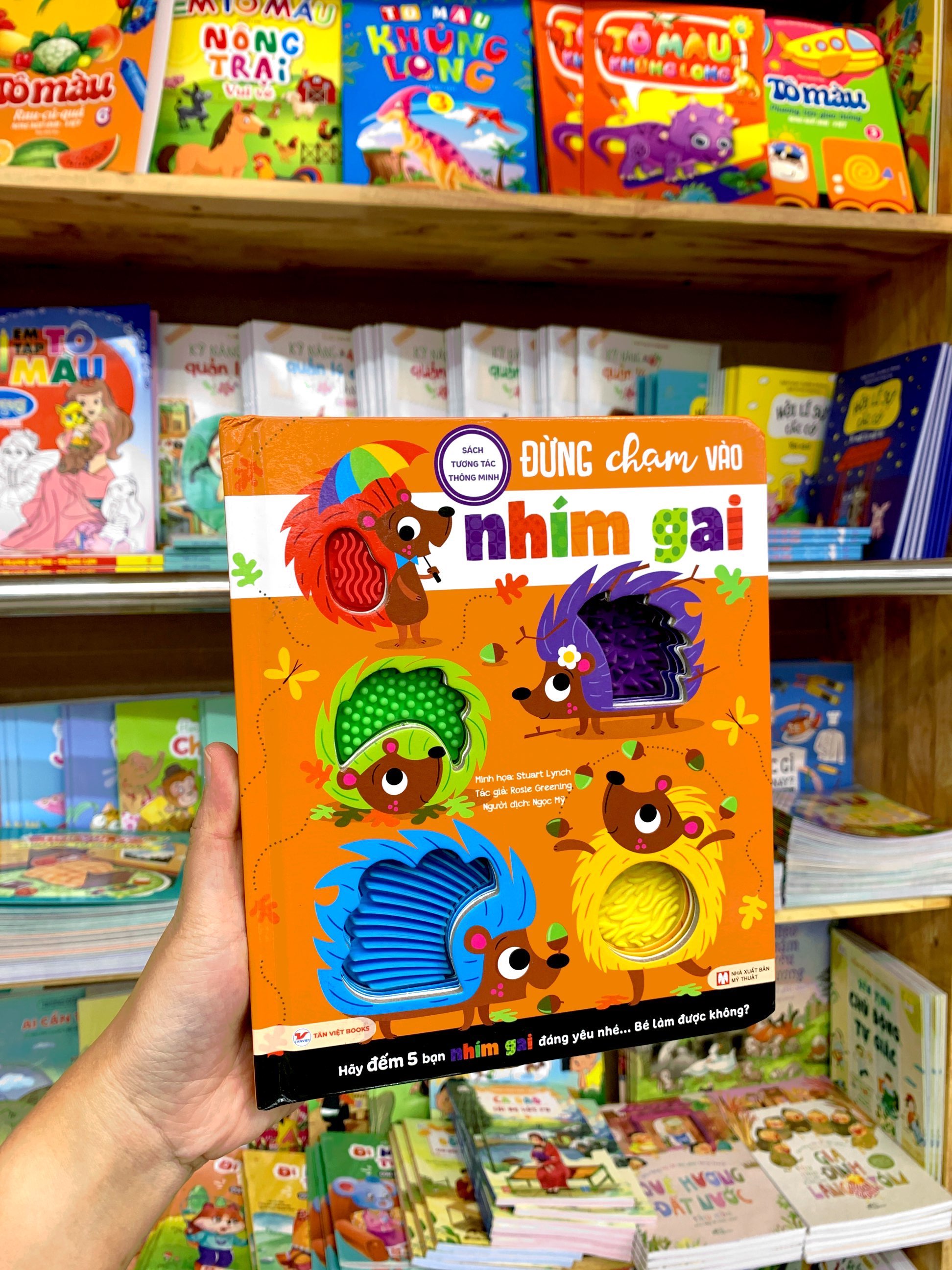 sách tương tác thông minh - đừng chạm vào nhím gai