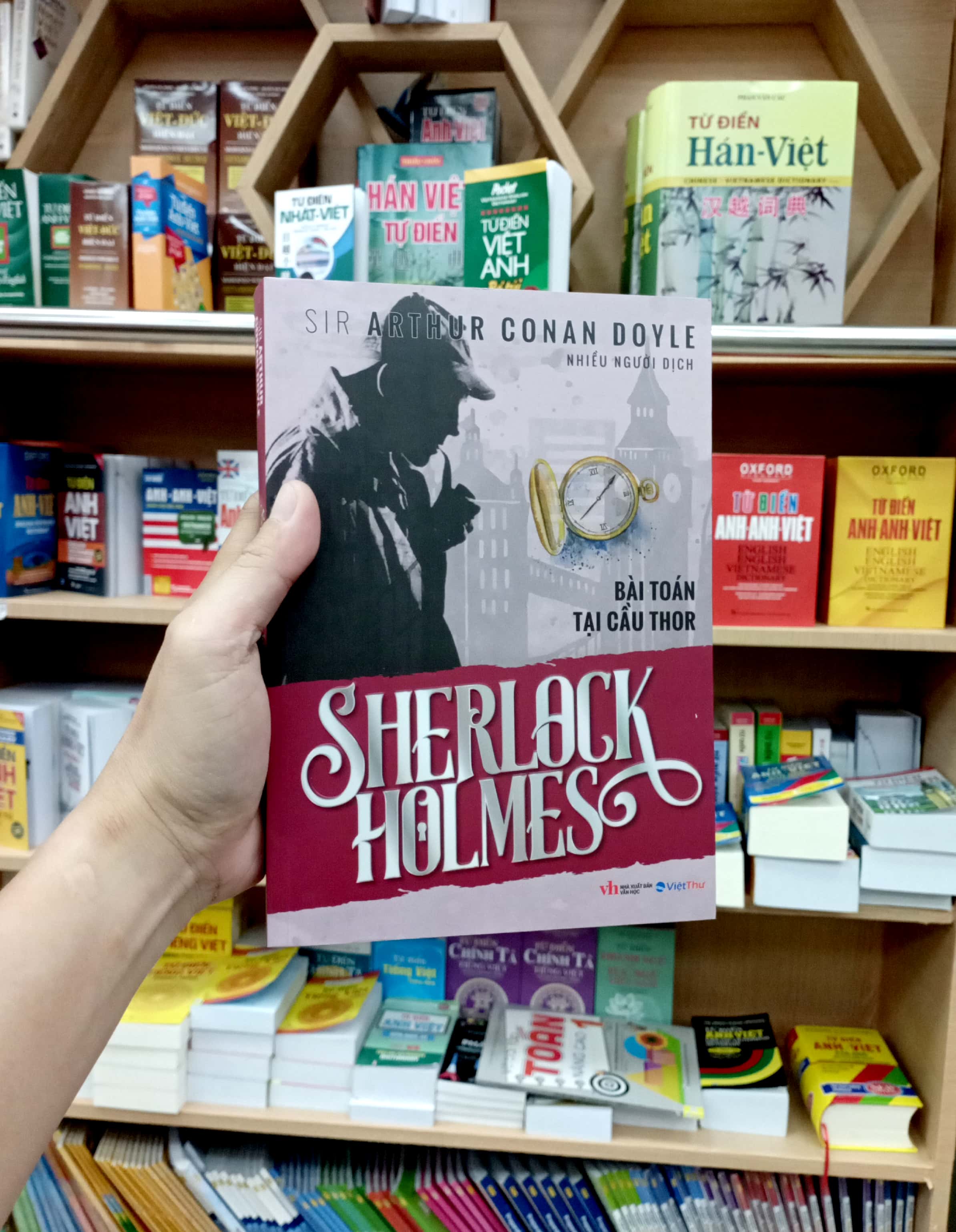 sherlock holmes - bài toán tại cầu thor