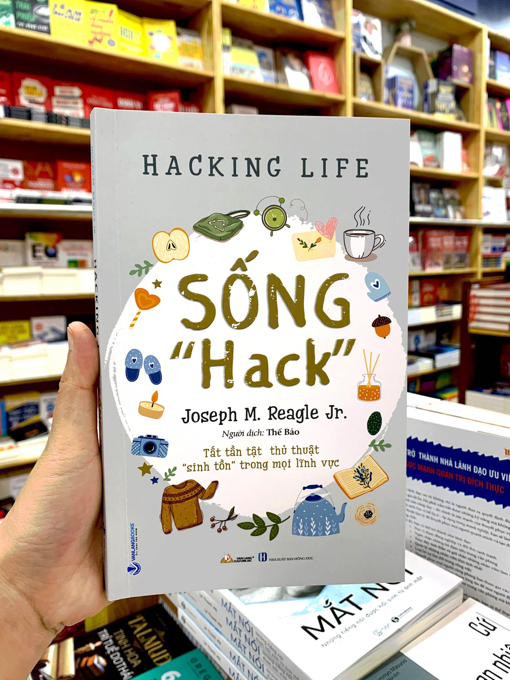 sống "hack"