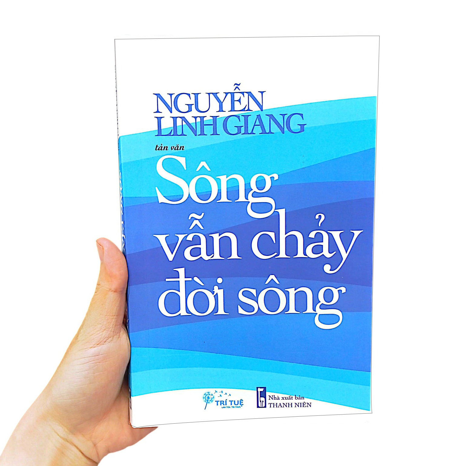 sông vẫn chảy đời sông