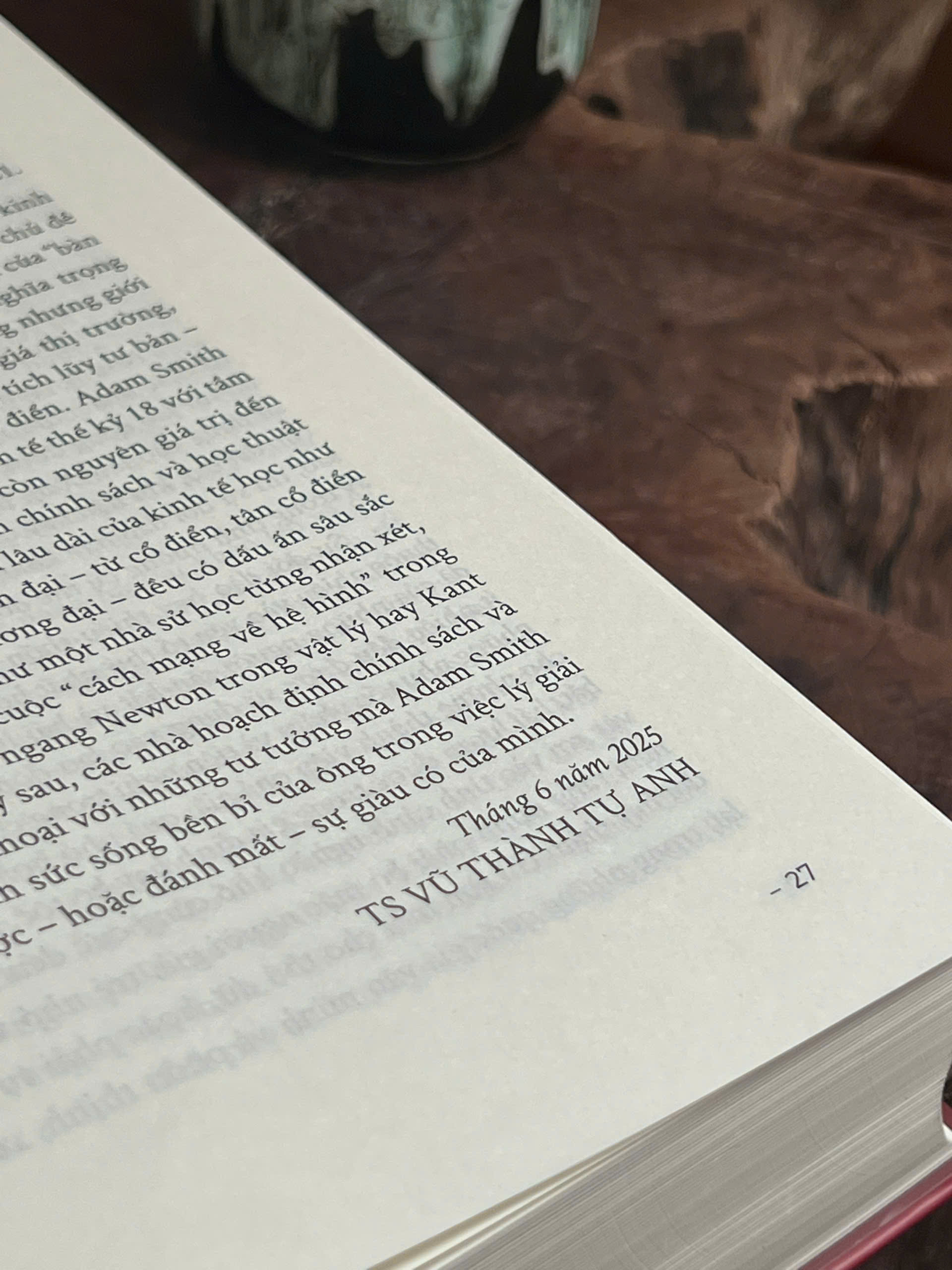 Su Thinh Vuong Cua Cac Quoc Gia - Bia Cung