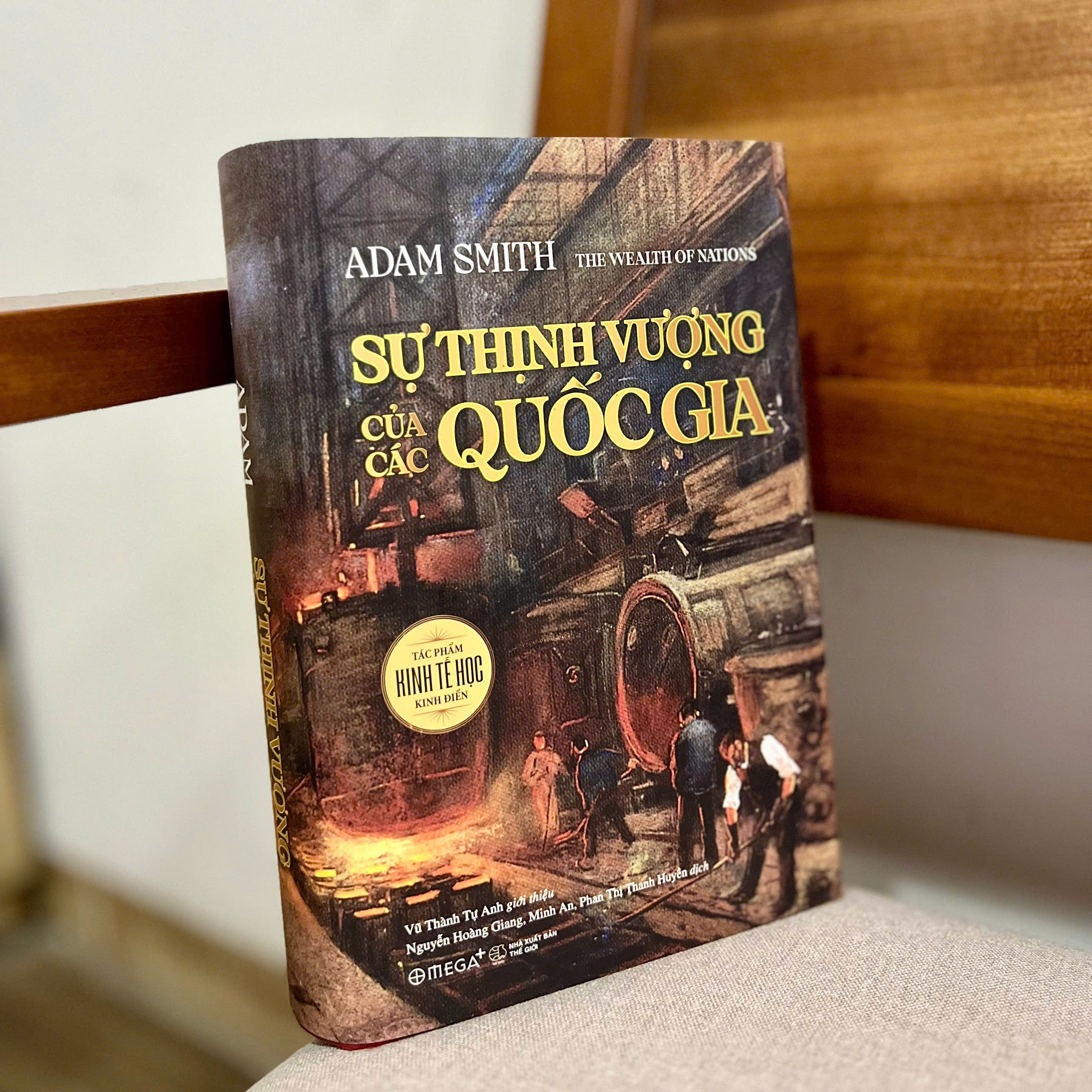 Su Thinh Vuong Cua Cac Quoc Gia - Bia Cung