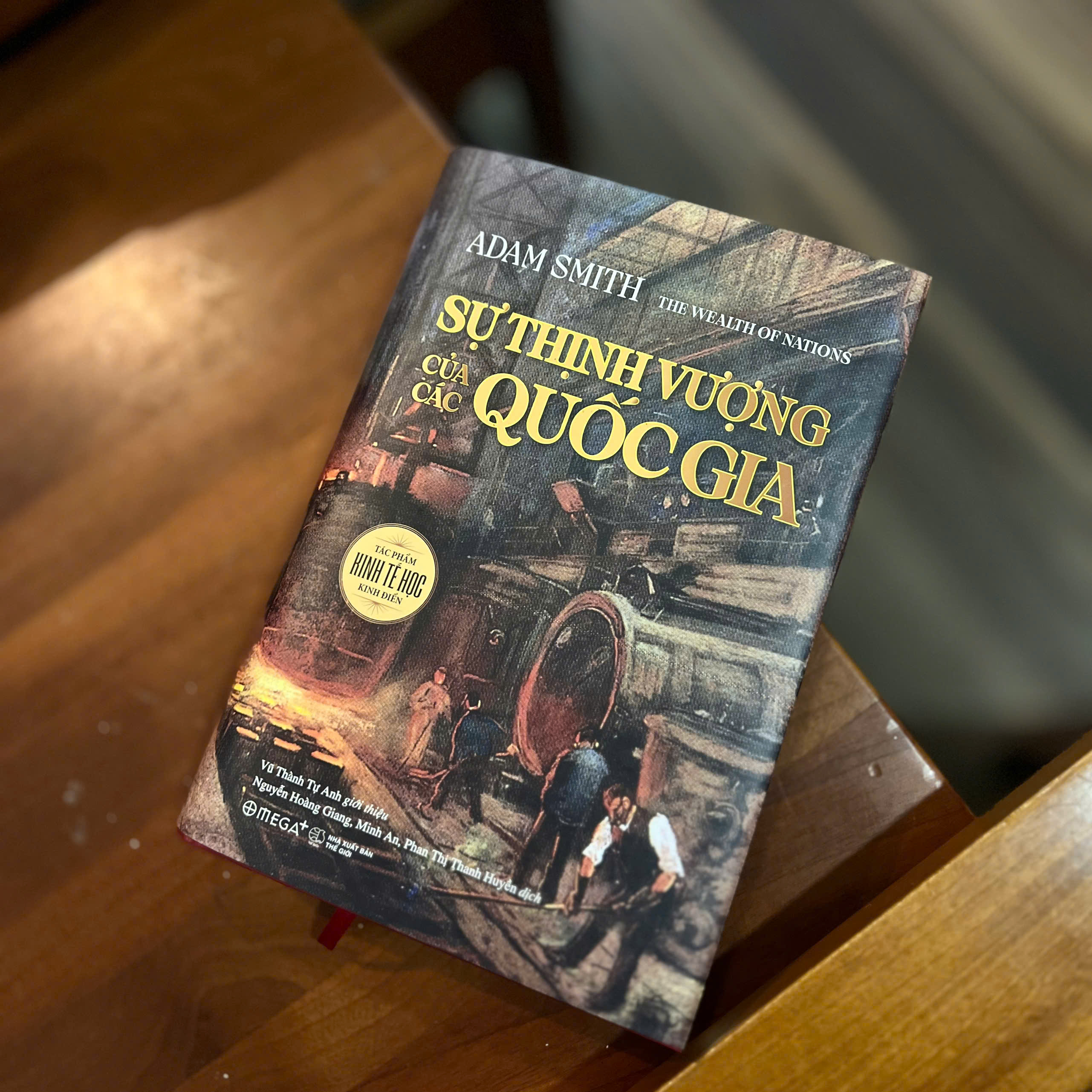 Su Thinh Vuong Cua Cac Quoc Gia - Bia Cung