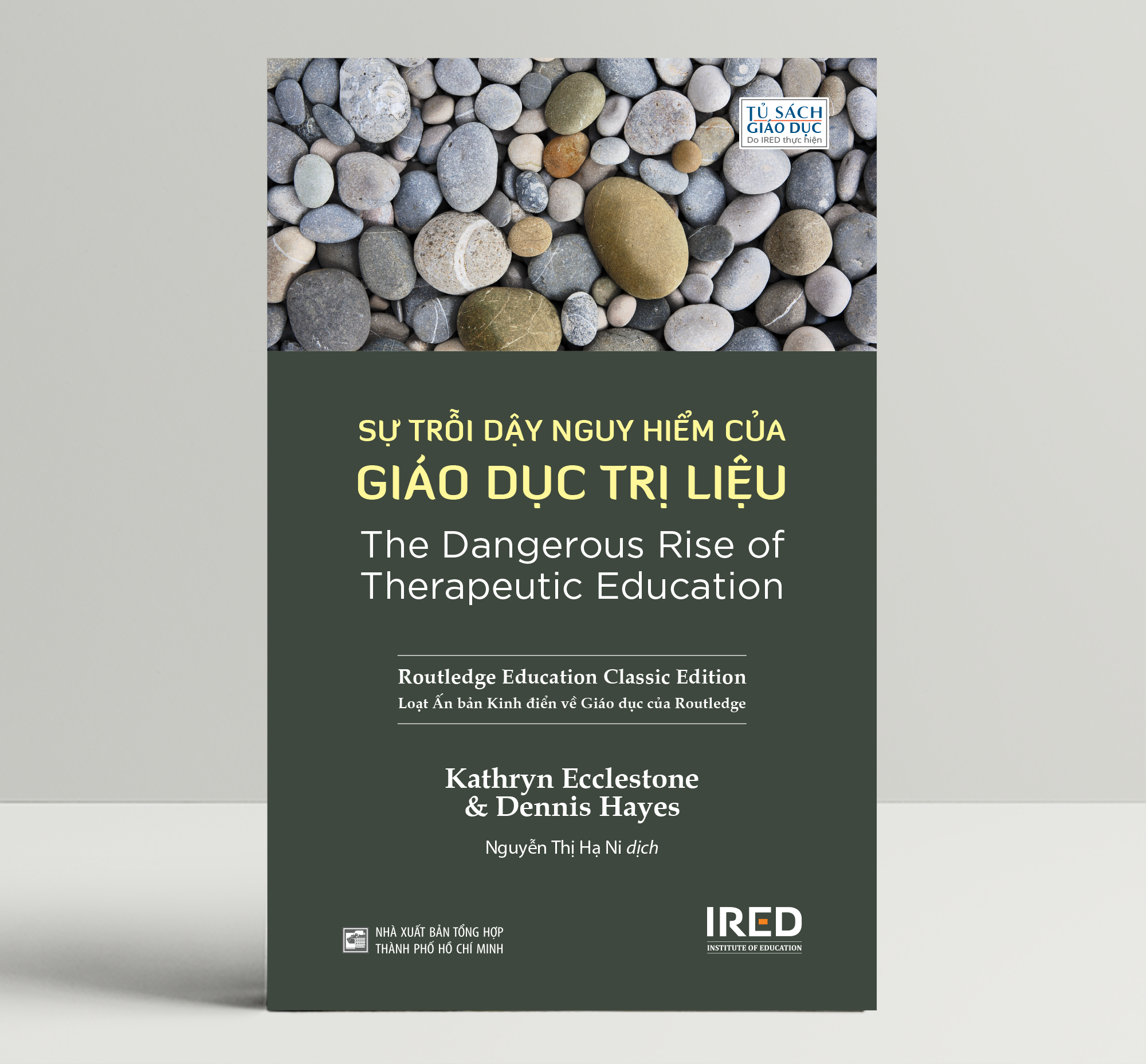 sự trỗi dậy nguy hiểm của giáo dục trị liệu