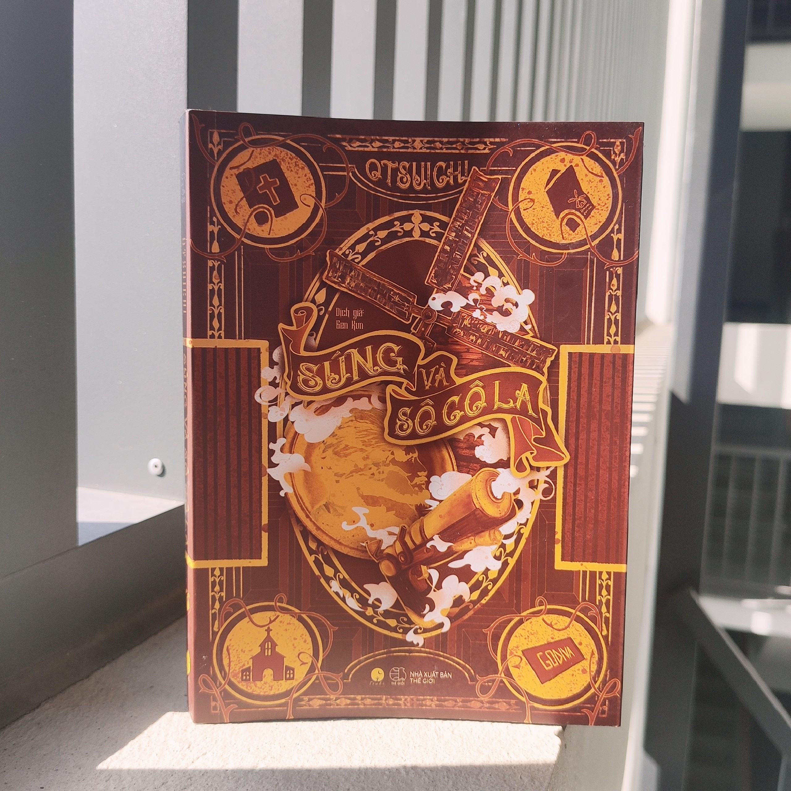 súng và sô cô la