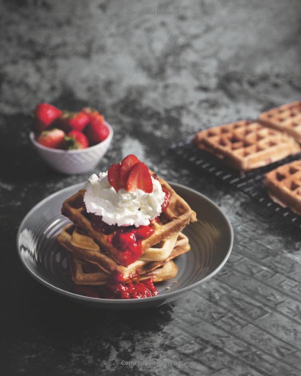 supernatural: the official cookbook: burgers, pies and other (science fiction fantasy)