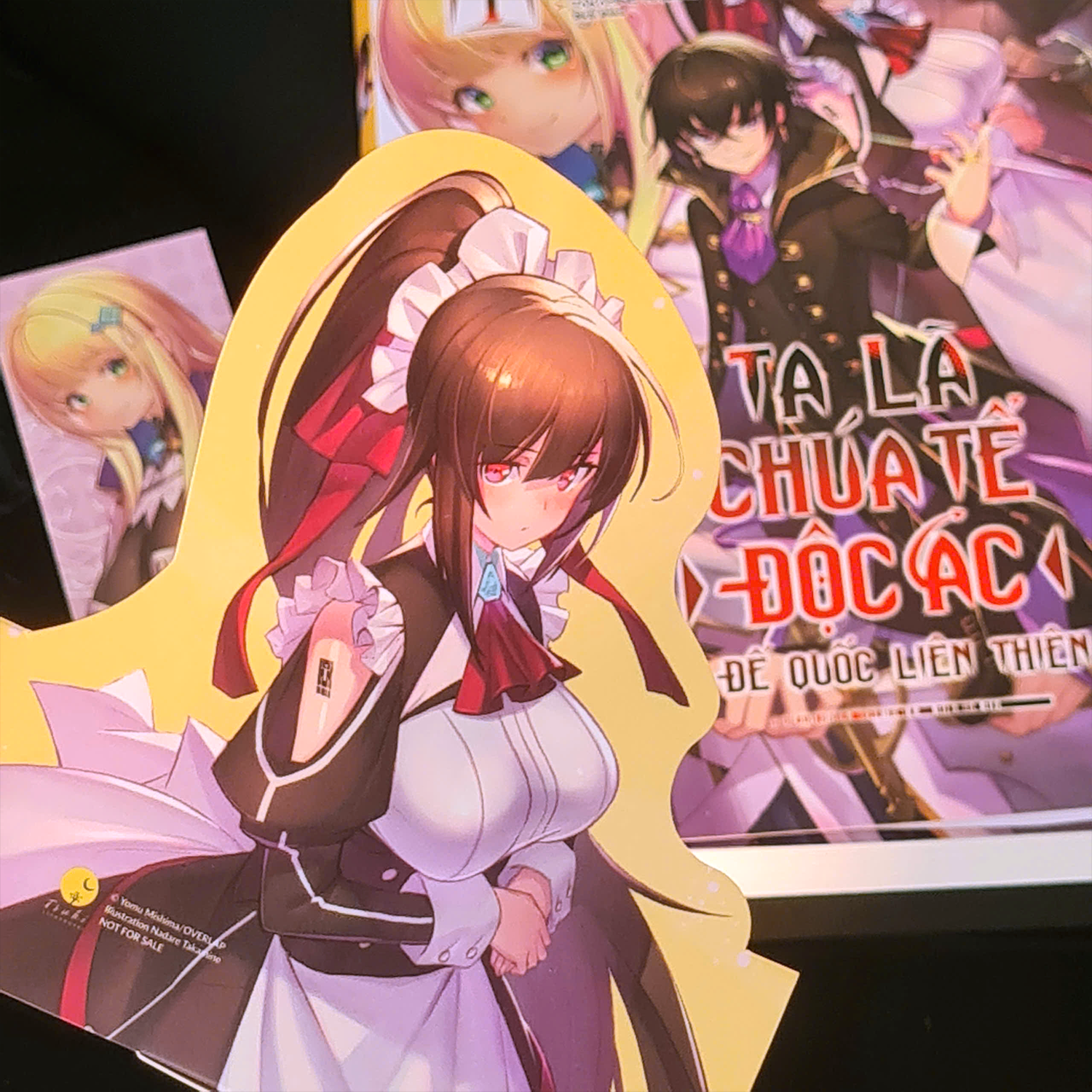 Ta La Chua Te Doc Ac Cua De Quoc Lien Thien Ha - Tap 1 - Ban Dac Biet - Tang Kem 1 Bookmark Boi Cung + 2 Postcard Boi Cung + 1 Popup Ivory + 1 Poster Hologram