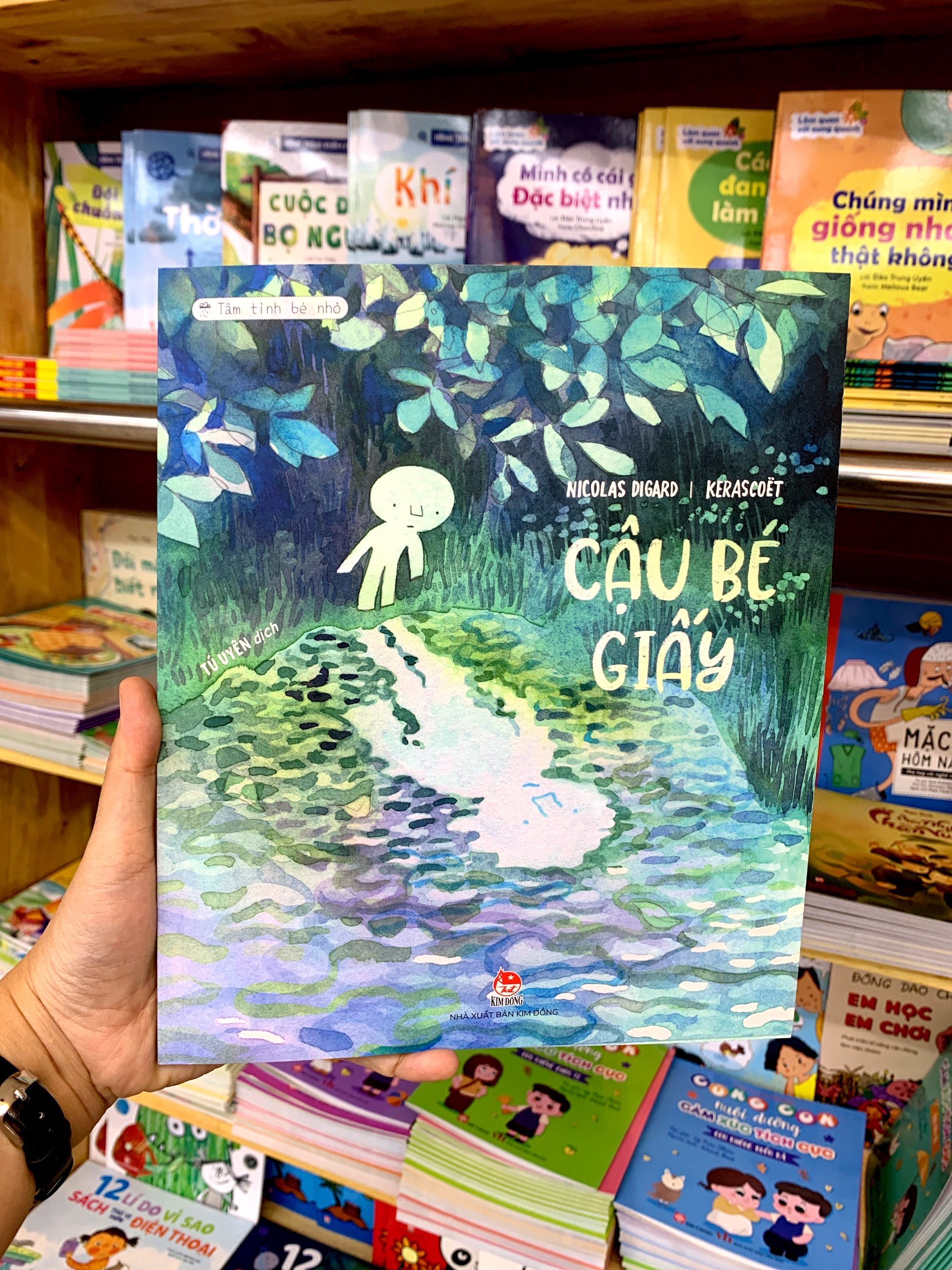 tâm tình bé nhỏ - cậu bé giấy