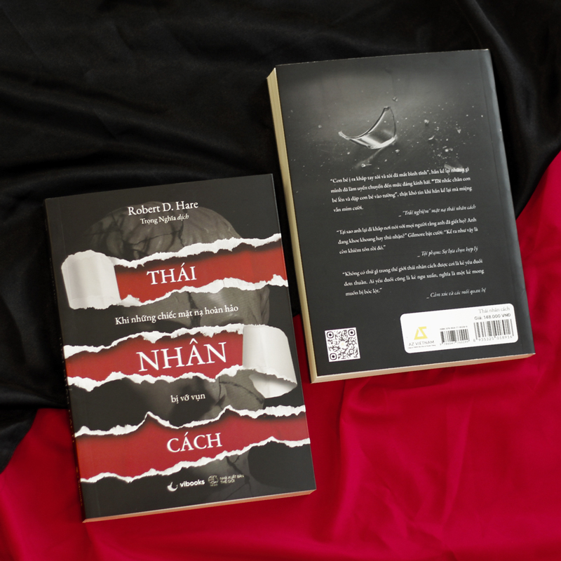 thái nhân cách - khi những chiếc mặt nạ hoàn hảo bị vỡ vụn