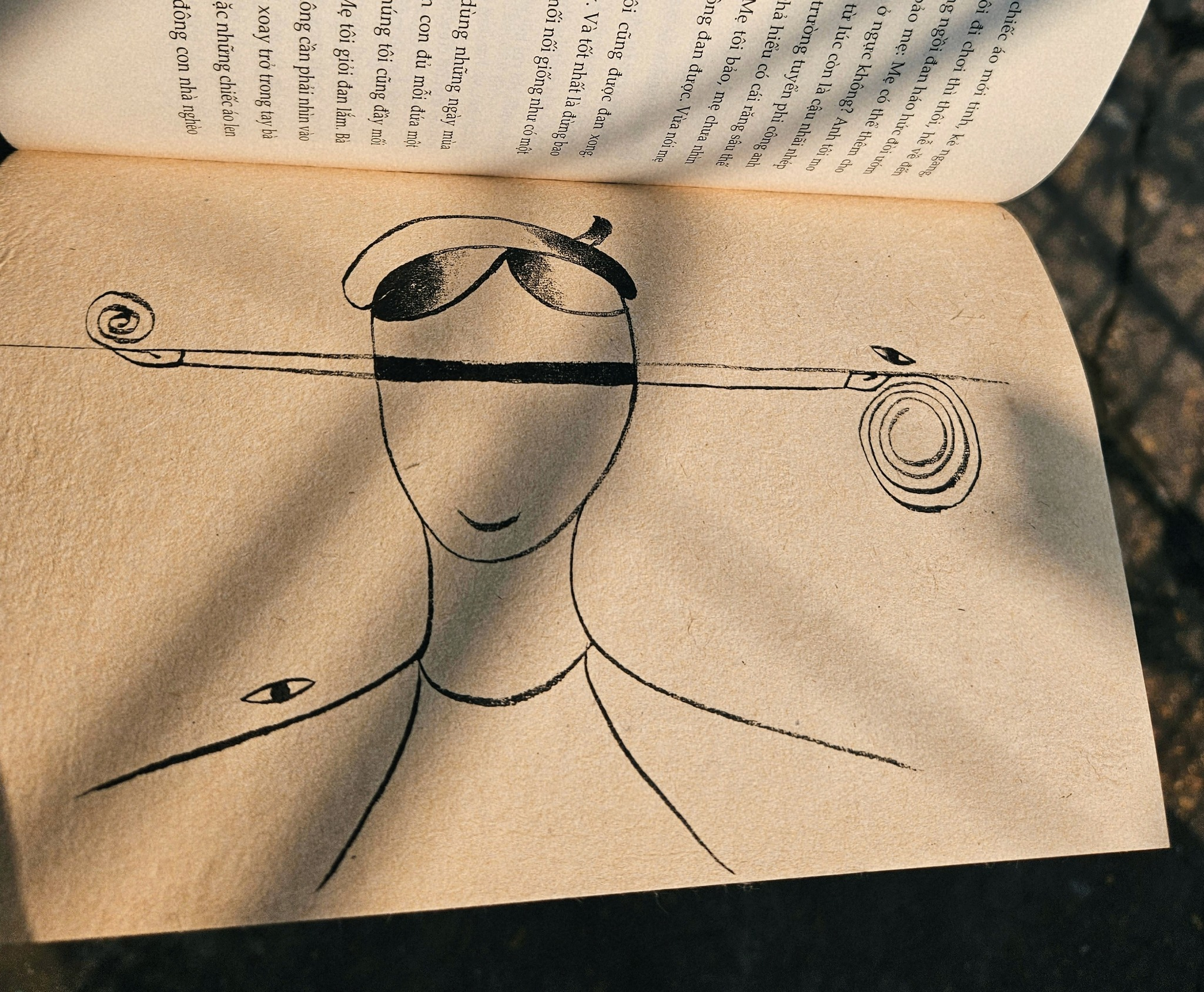 than đỏ dưới tro tàn