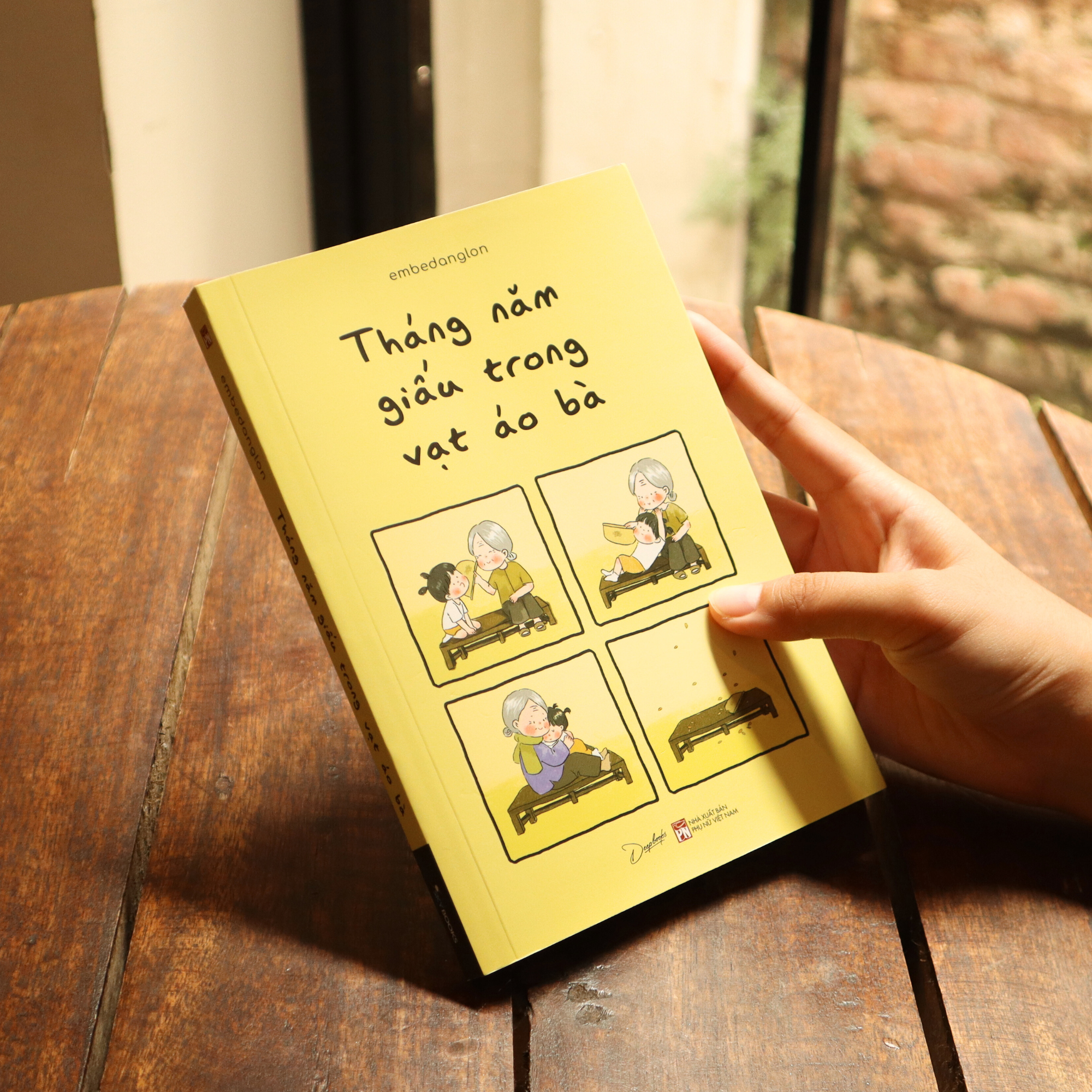 Thang Nam Giau Trong Vat Ao Ba