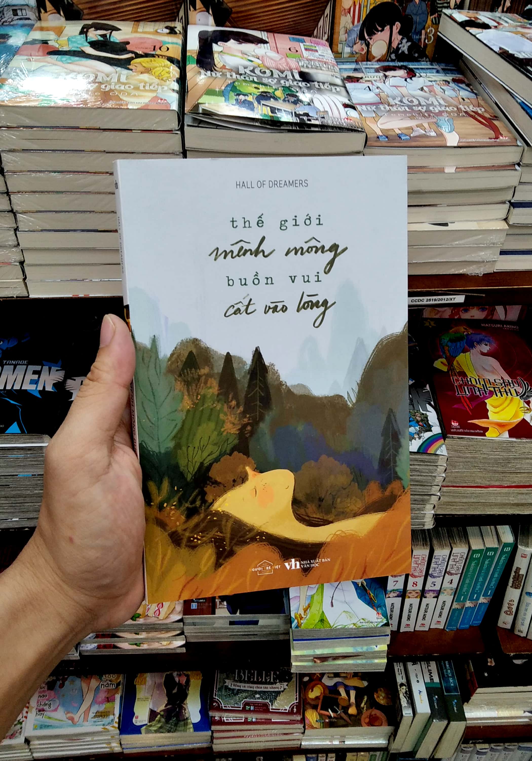 thế giới mênh mông buồn vui cất vào lòng