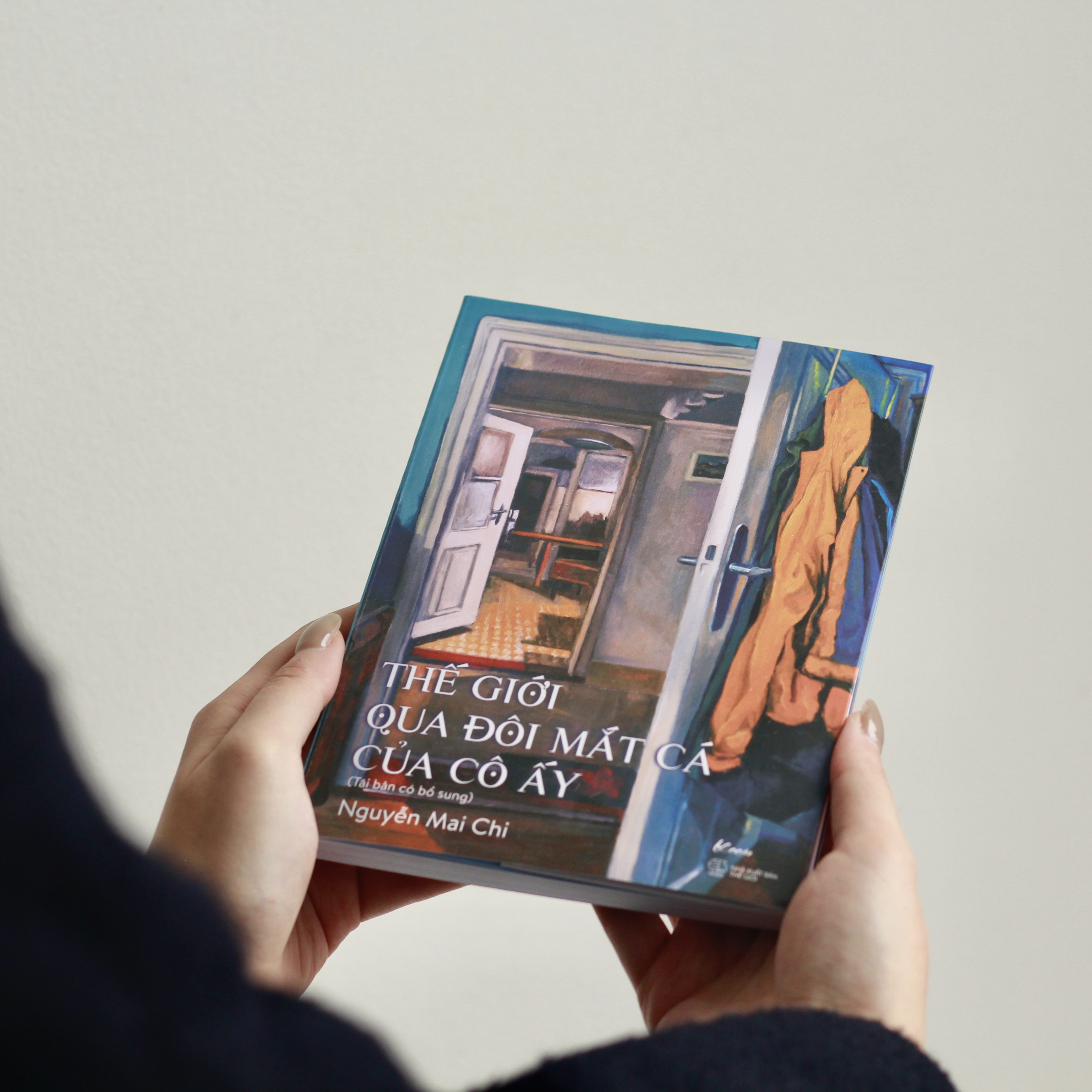 thế giới qua đôi mắt cá của cô ấy