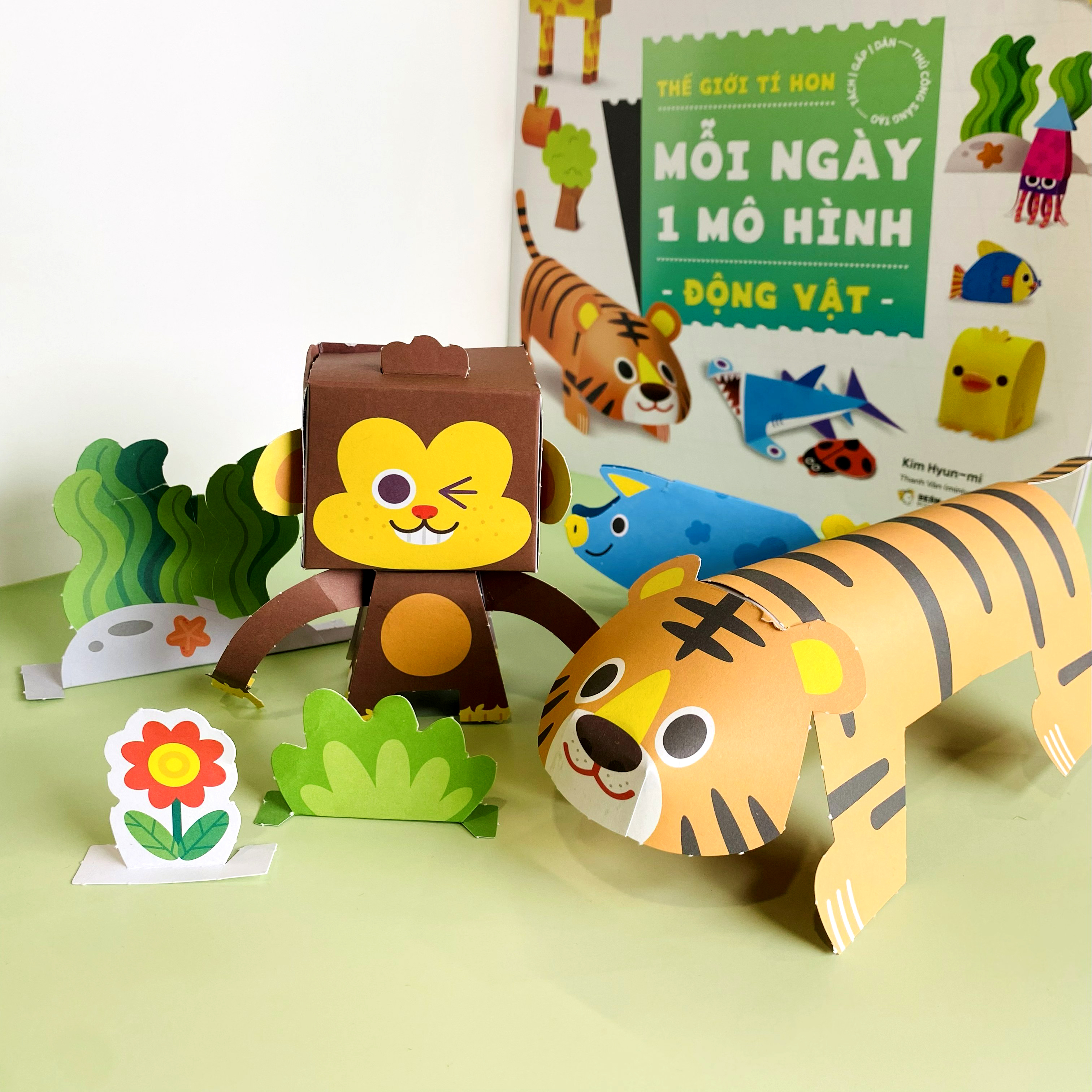 Thế Giới Tí Hon - Mỗi Ngày Một Mô Hình - Động Vật