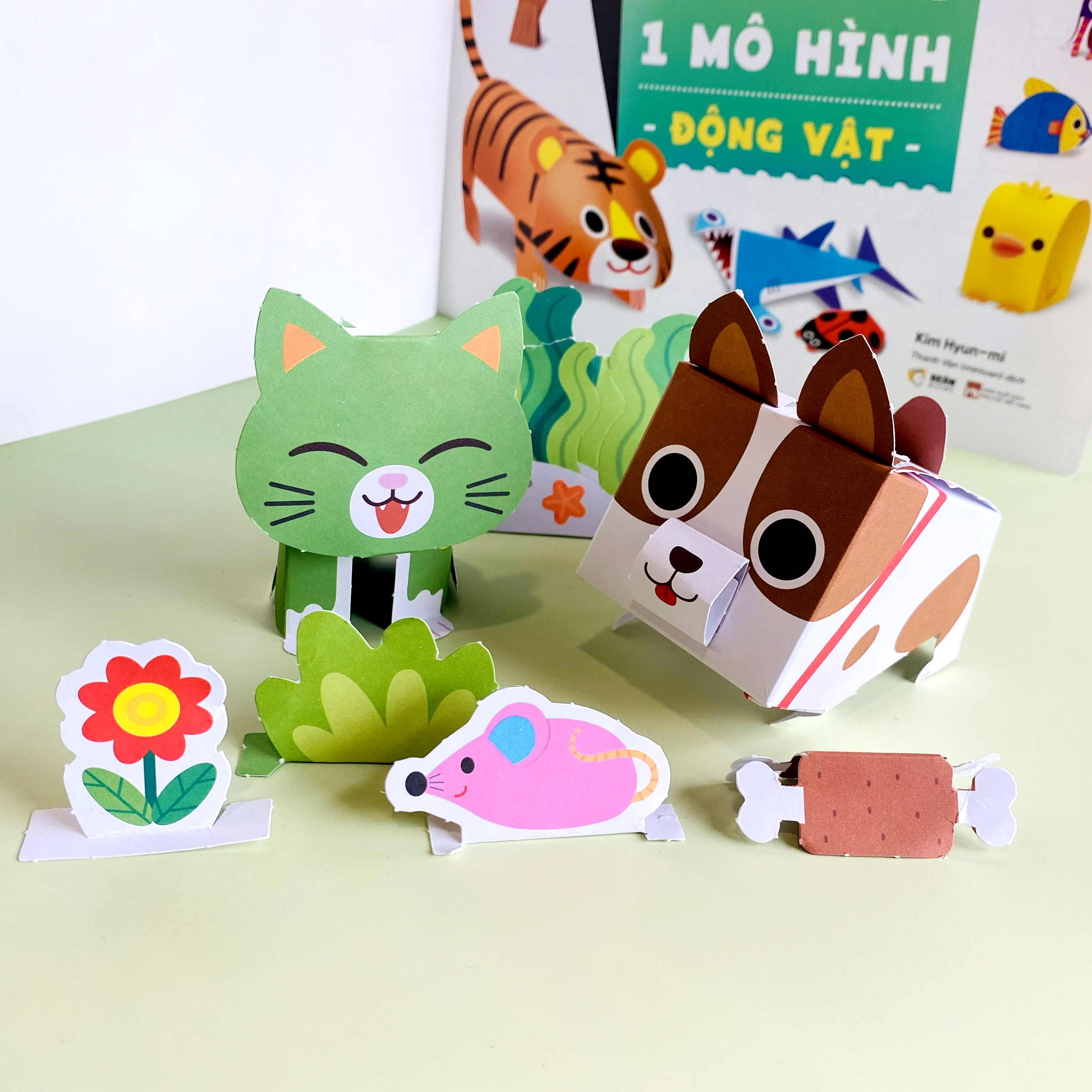 Thế Giới Tí Hon - Mỗi Ngày Một Mô Hình - Động Vật