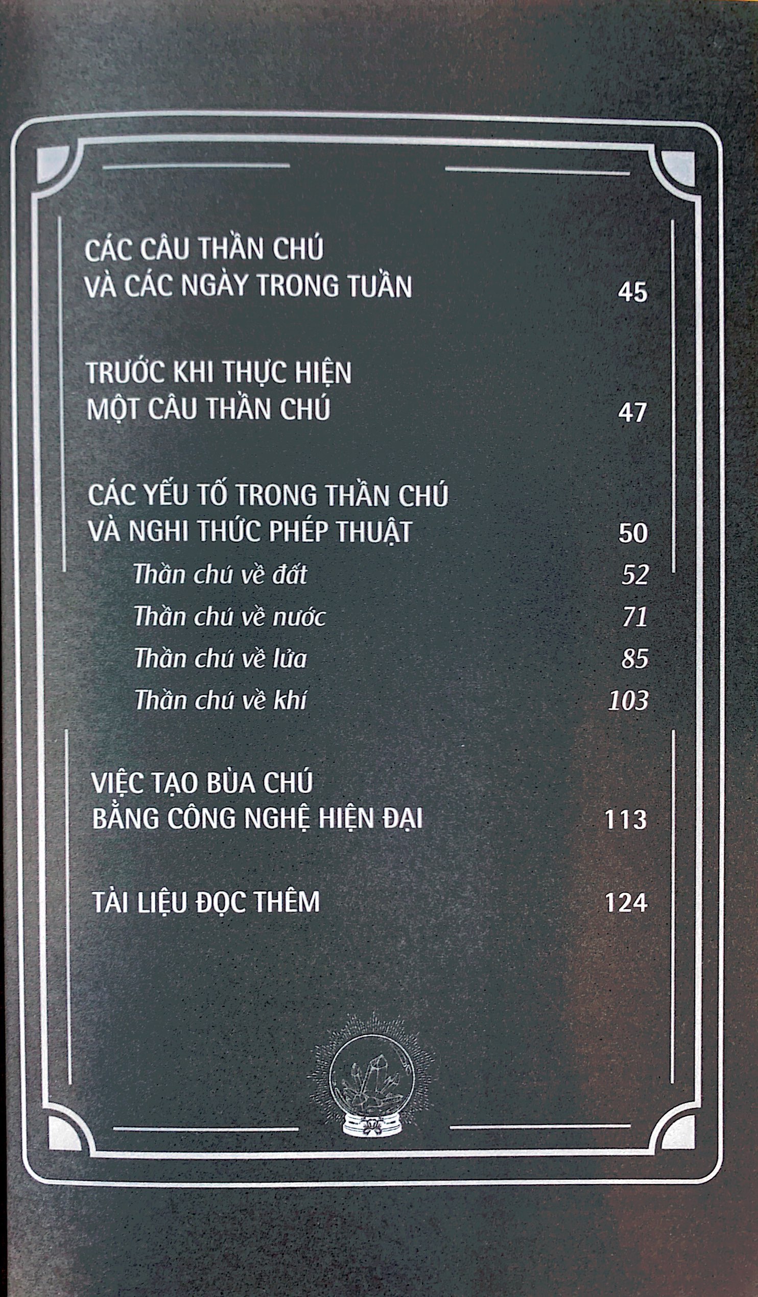 the little book of spells - giải mã bùa chú