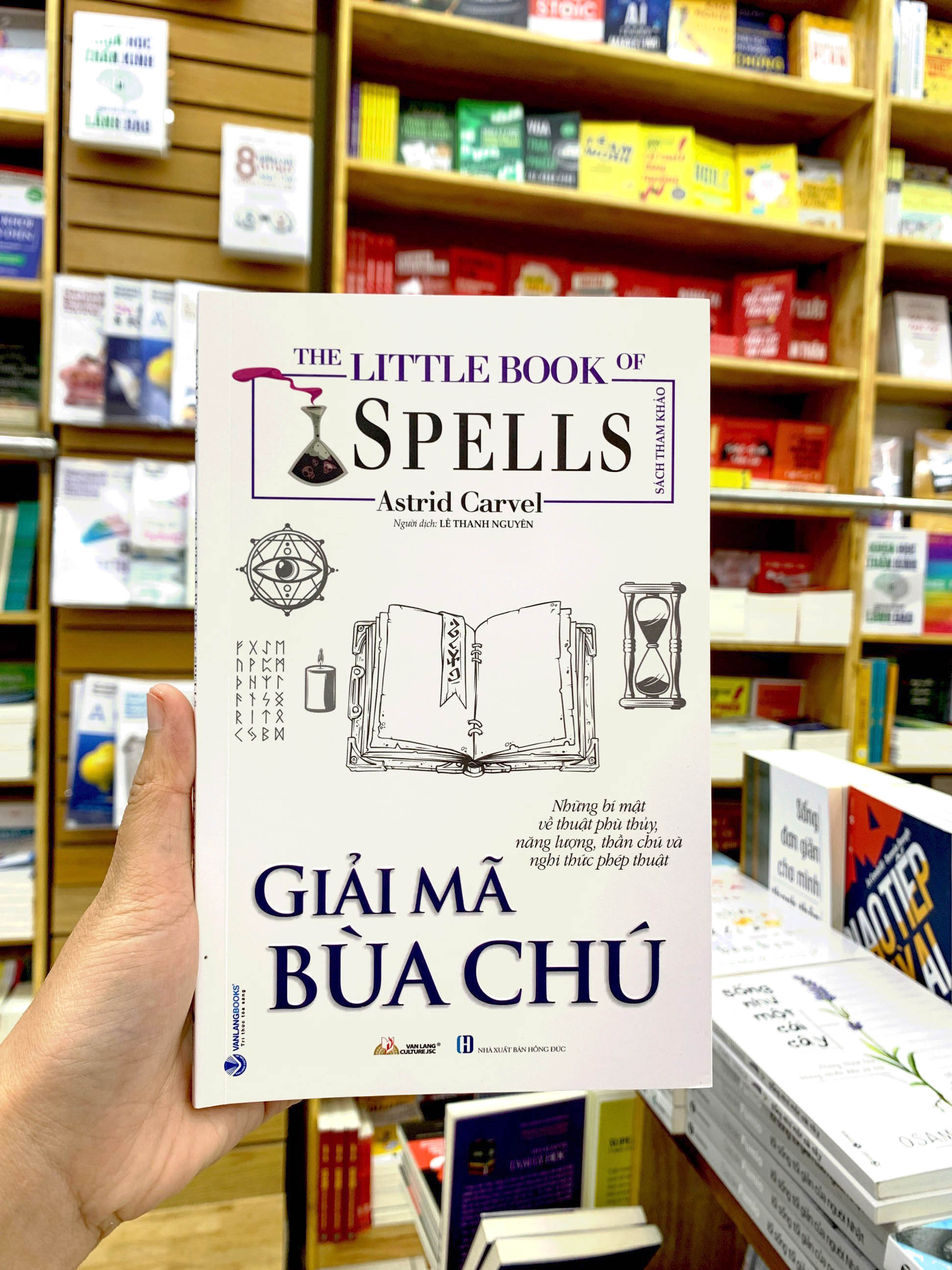 the little book of spells - giải mã bùa chú